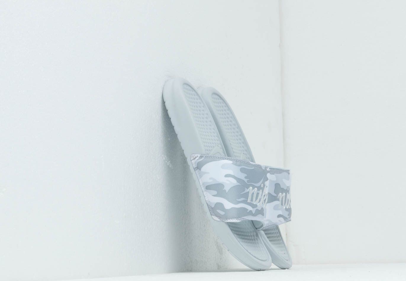 Nike Wmns Benassi Jdi Txt Se Pure Platinum/ Mtlc Platinum-White