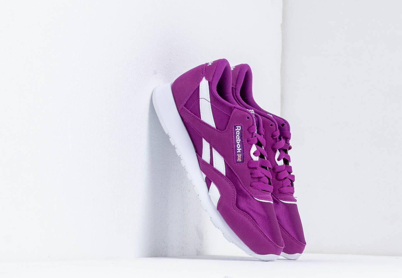 Reebok Classic Nylon Color Aubergine/ White