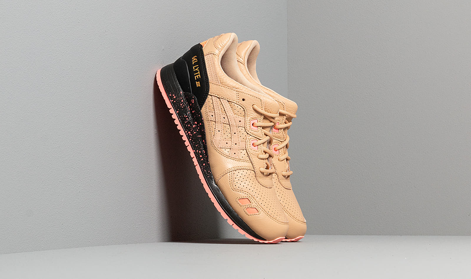 asics x Sneaker Freaker Gel-Lyte III Beige/ Pink