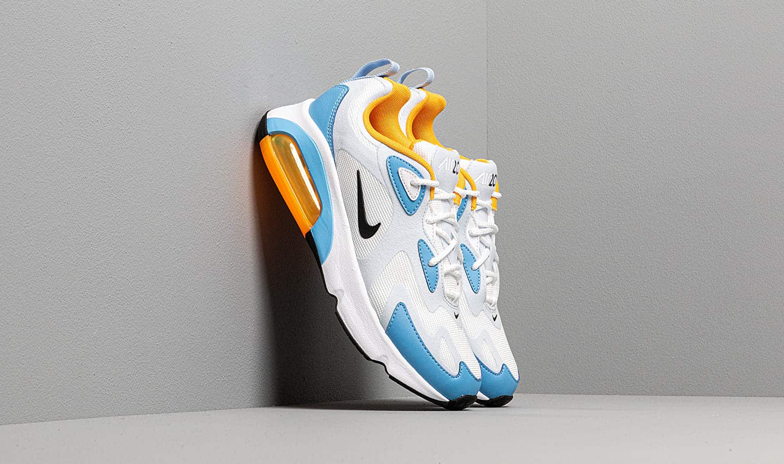 air max 200 white blue