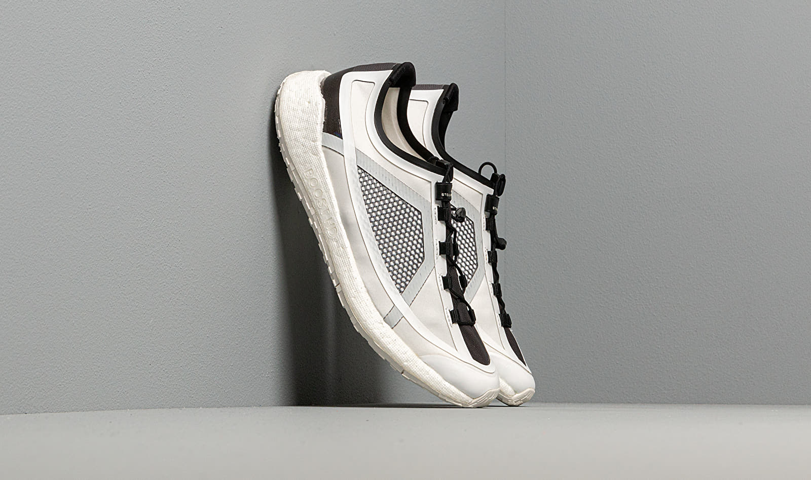 adidas x Stella McCartney PulseBOOST HD Core White/ Cream White/ White