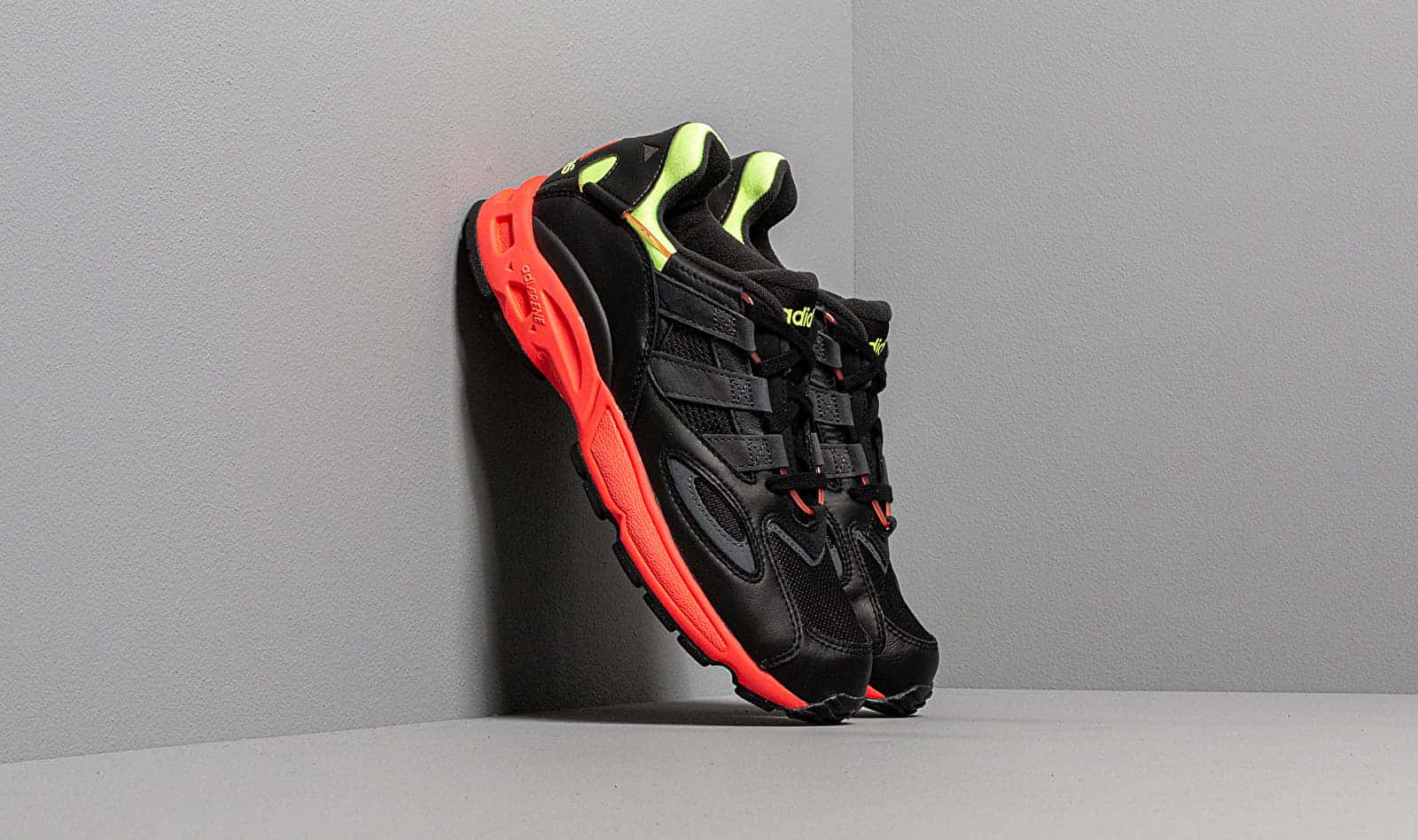adidas LXCON 94 Core Black/ Grey Six/ Solar Red