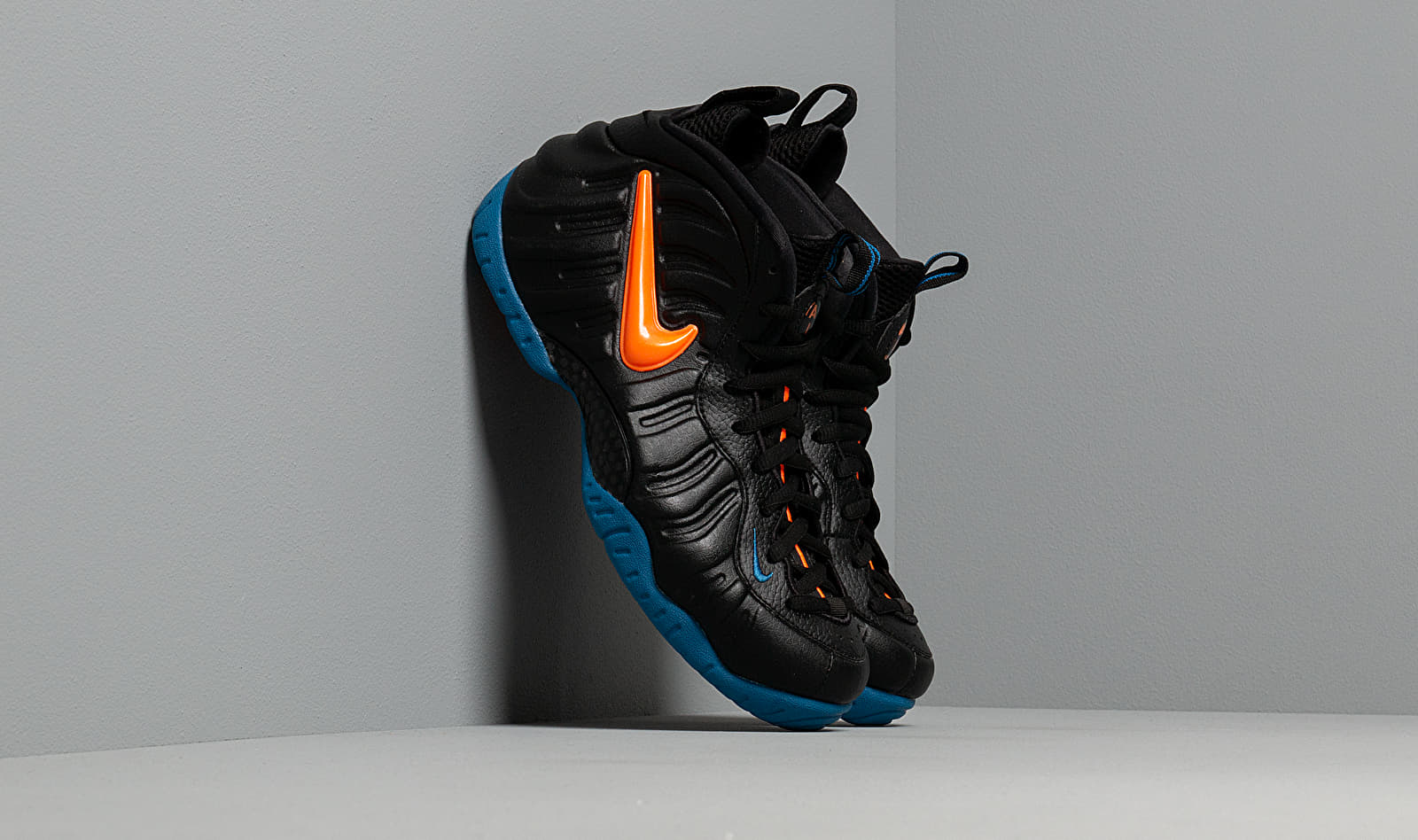 Nike Air Foamposite Pro Black/ Total Orange-Battle Blue