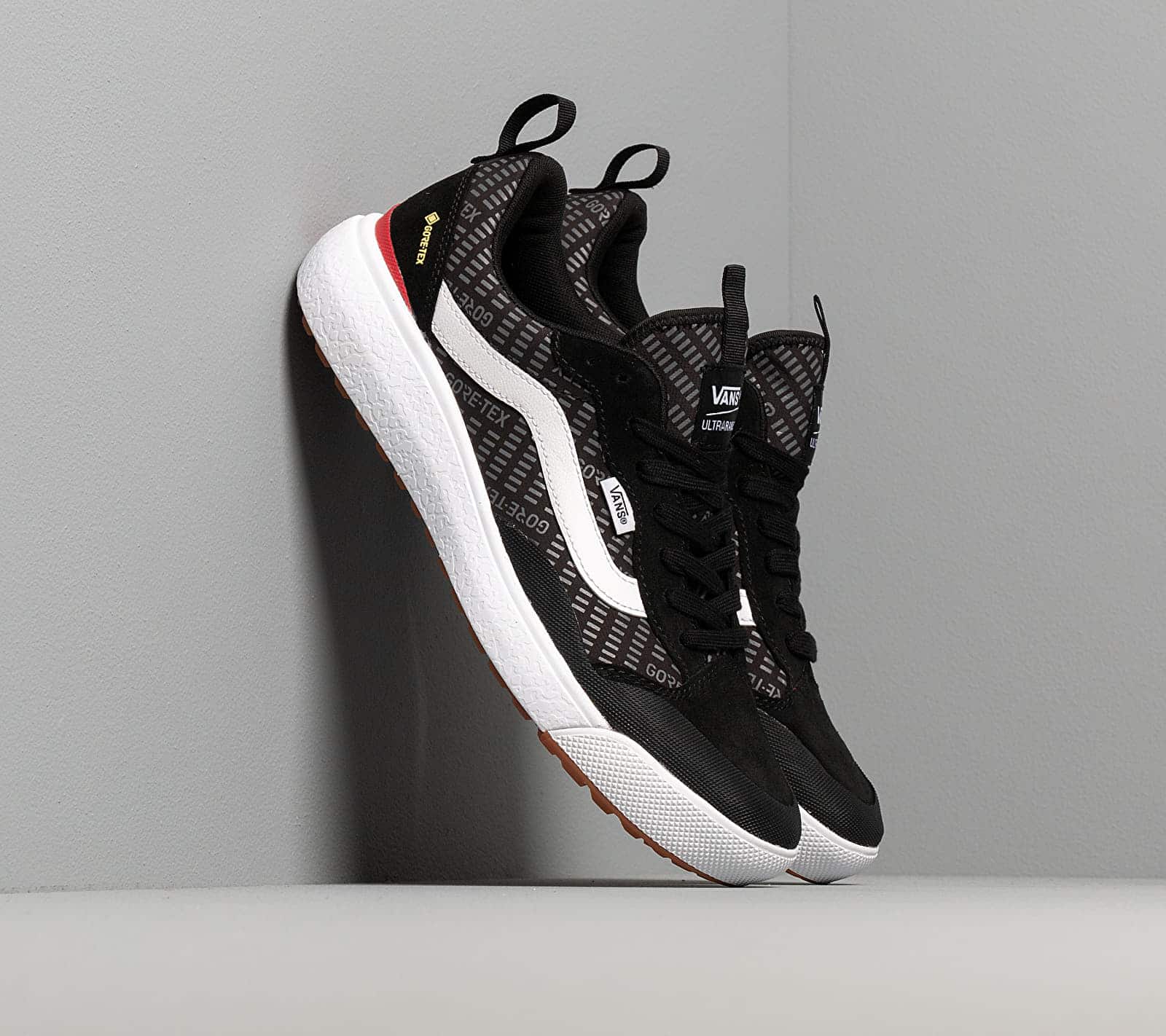 Vans Ultrarange 2.0 Gore-Tex Black/ White