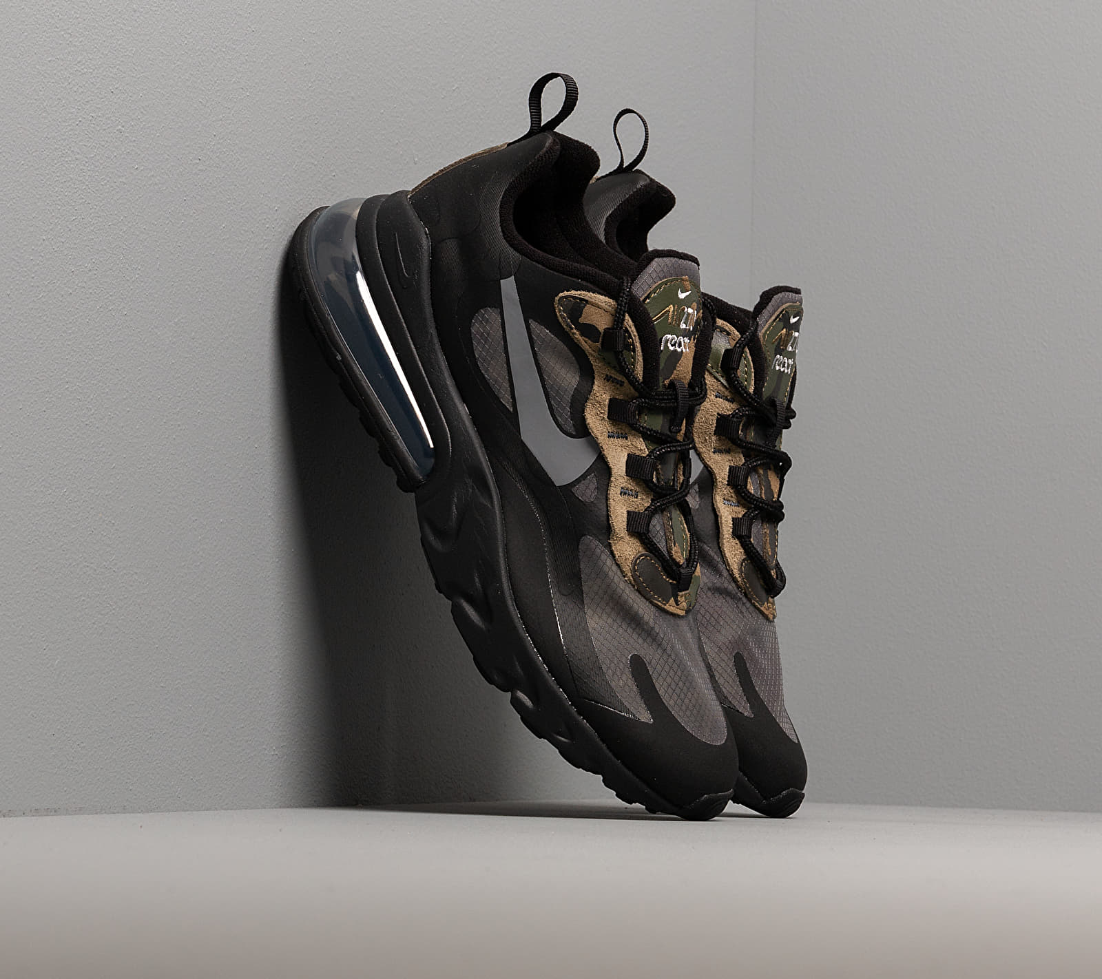 Nike Air Max 270 React Black/ White-Anthracite