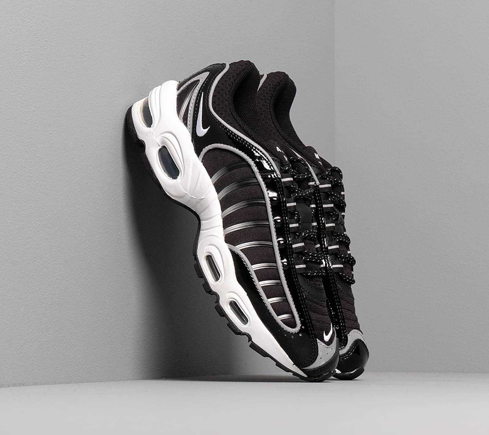 Nike W Air Max Tailwind IV NRG Black/ White-Black