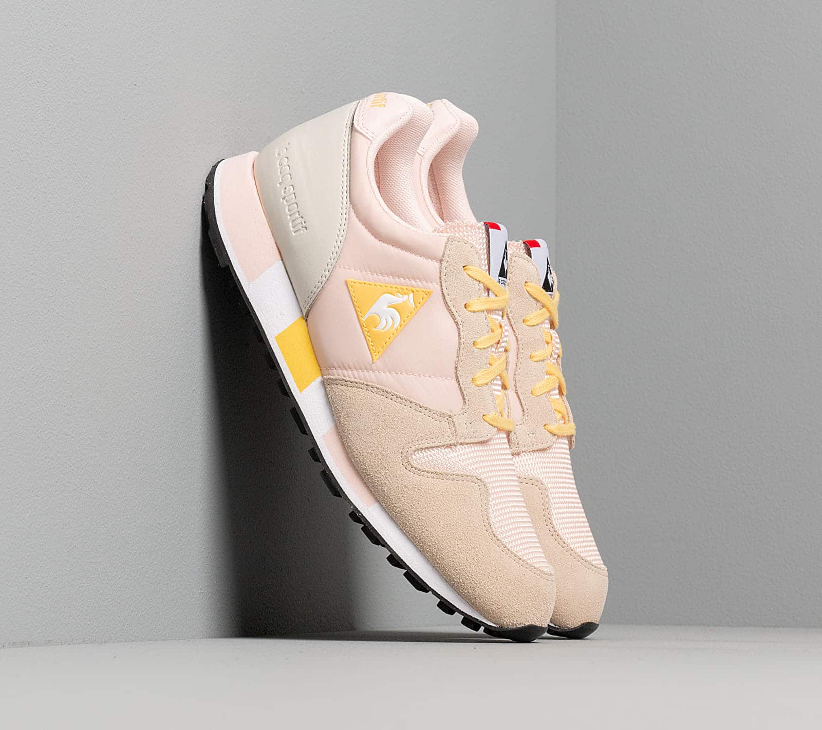 le coq sportif Omega W Cloud Pink/ Aspen Gold