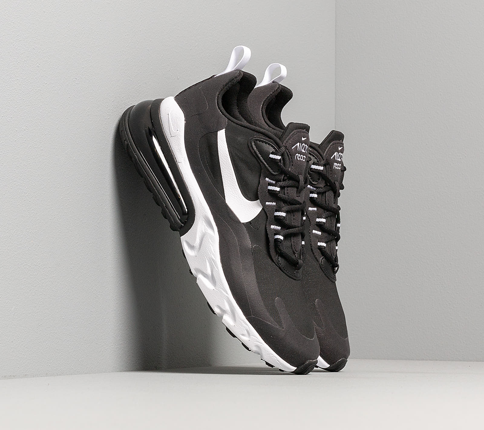Nike Air Max 270 React Black/ White-Black