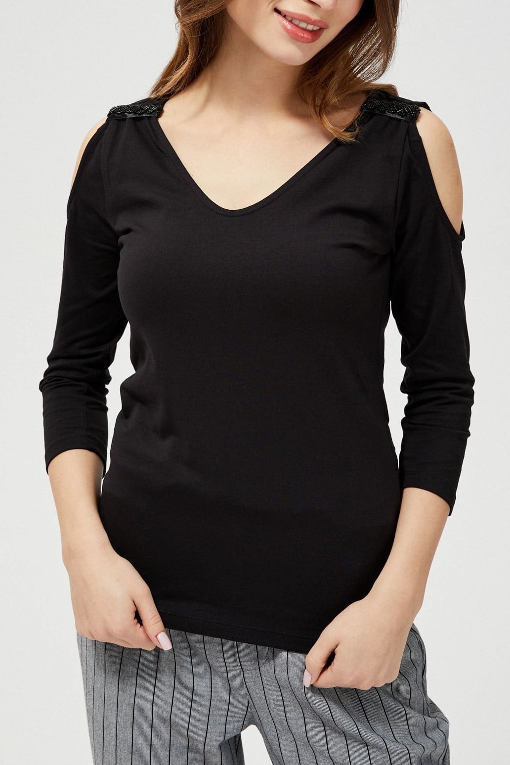 Moodo černé tričko s průstřihy