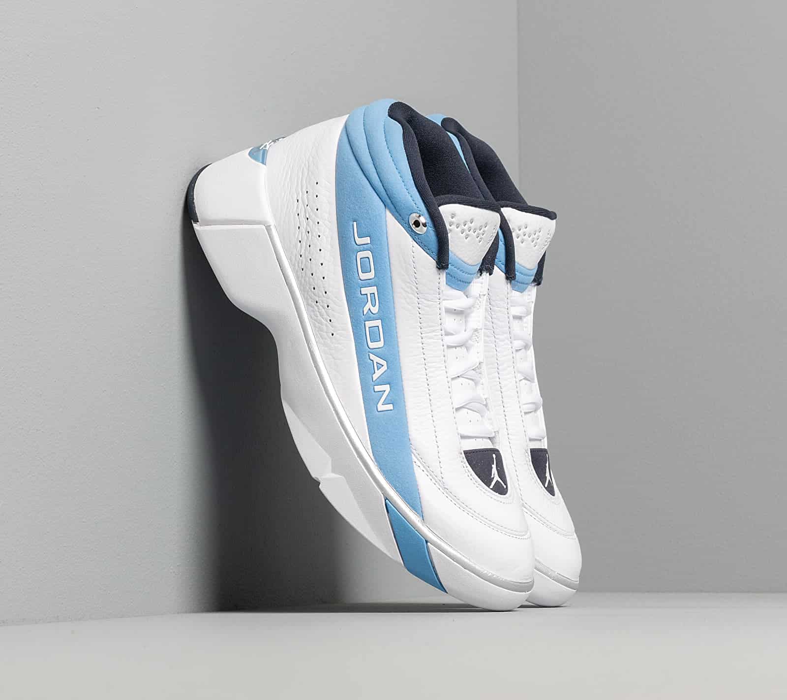 Jordan Team Showcase True White/ True White-Legend Blue