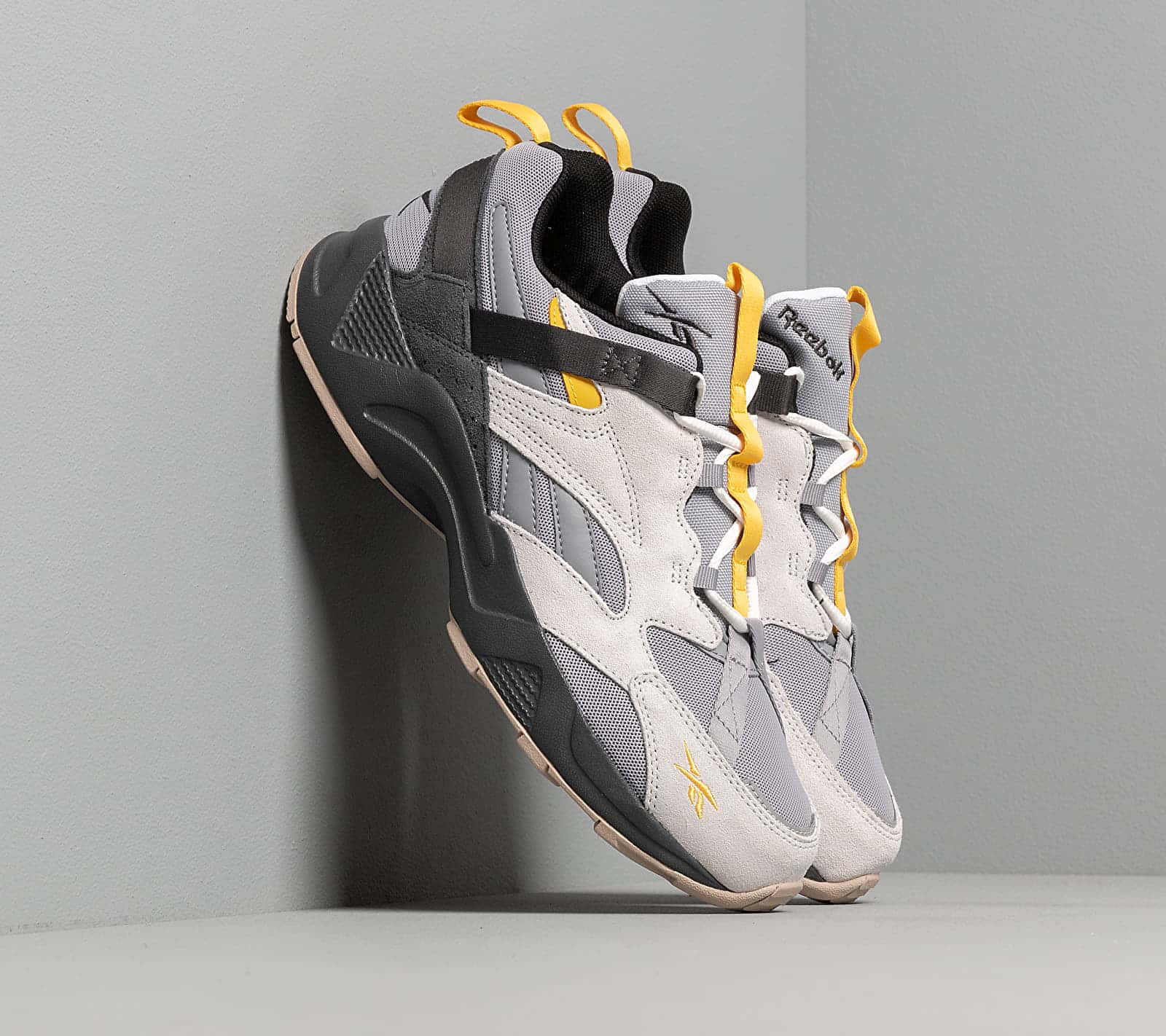 Reebok Aztrek 96 Adventure Porcelain/ Cool Shadow/ True Grey 8