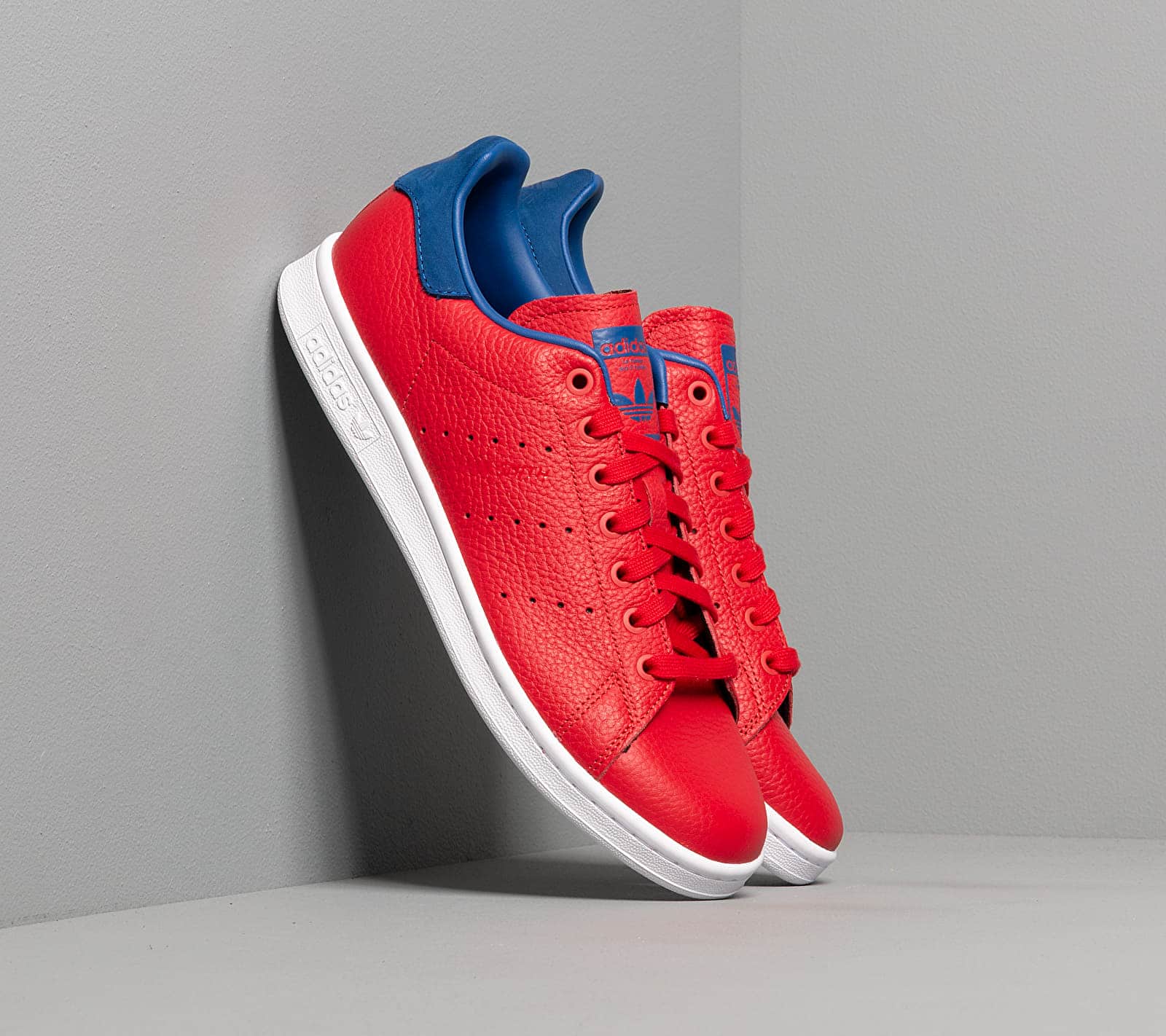 adidas Stan Smith Scarlet/ Scarlet/ Core Royal