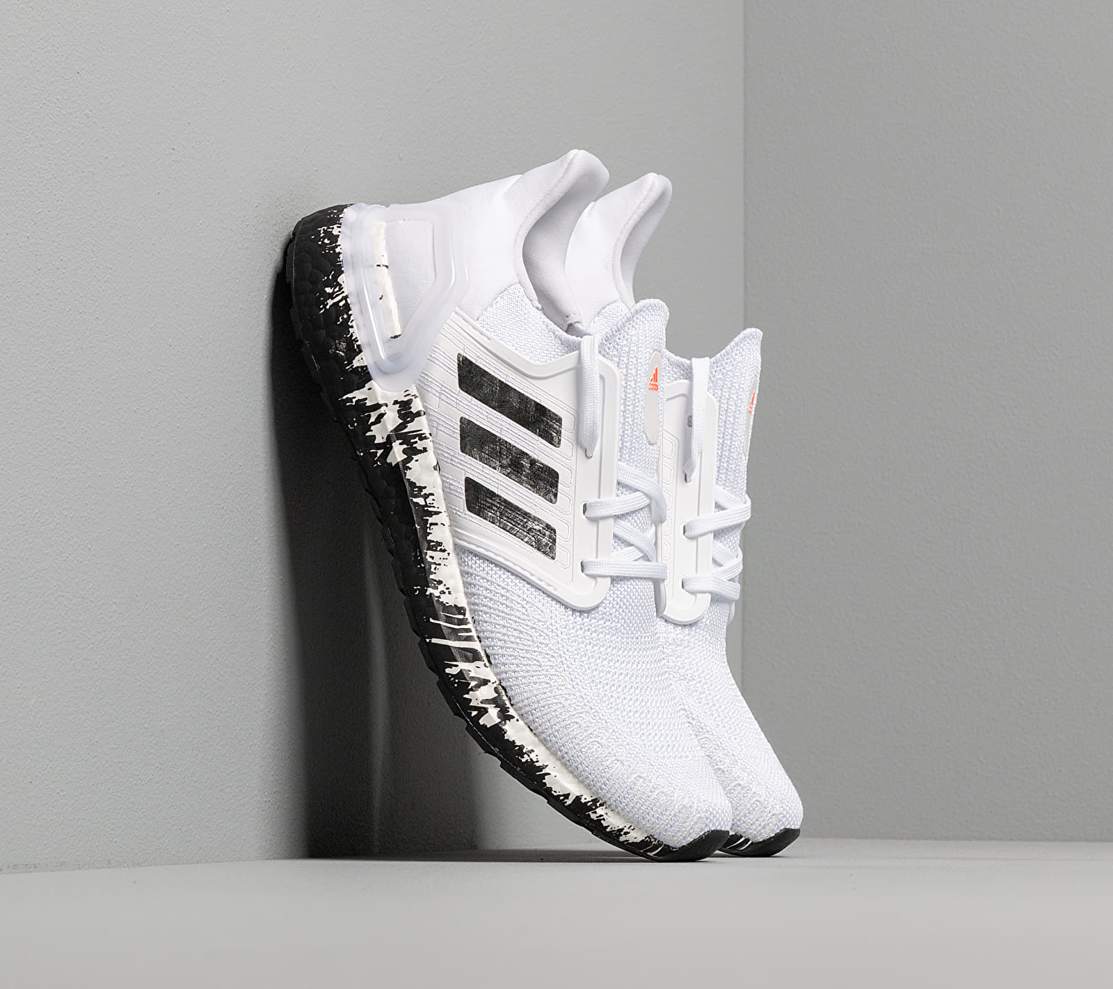 adidas UltraBOOST 20 W Ftw White/ Core Black/ Signature Coral