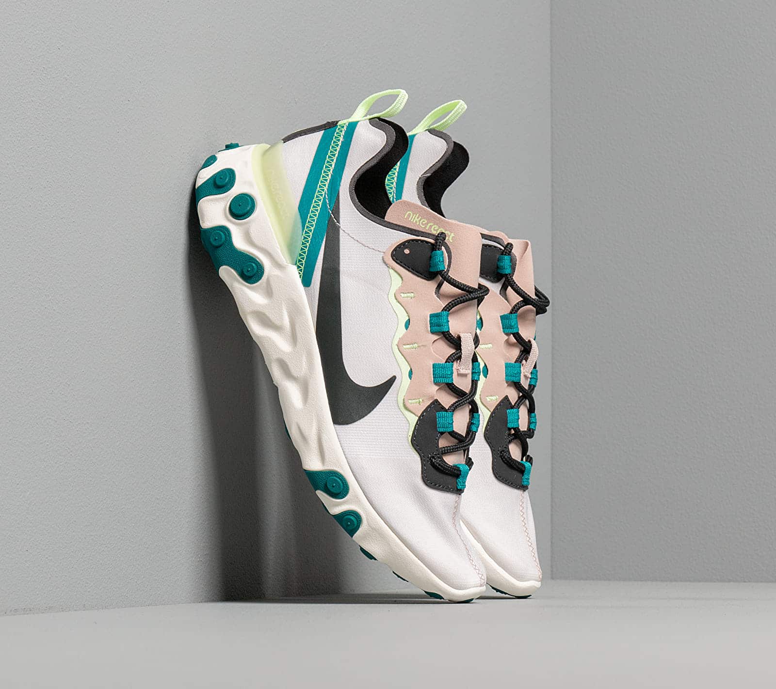 Nike W React Element 55 Fossil Stone/ Dk Smoke Grey-Dk Smoke Grey