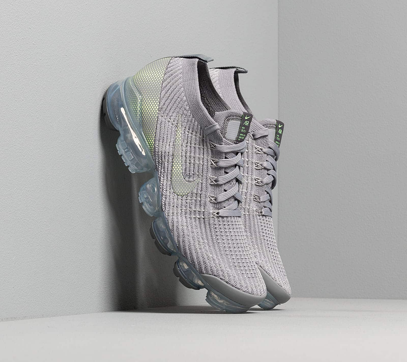 Nike Air Vapormax Flyknit 3 Particle Grey/ Ghost Green-Iron Grey