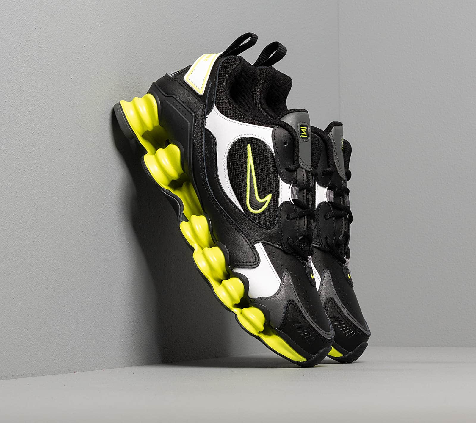 Nike W Shox Tl Nova Black/ Black-Lemon Venom-Iron Grey