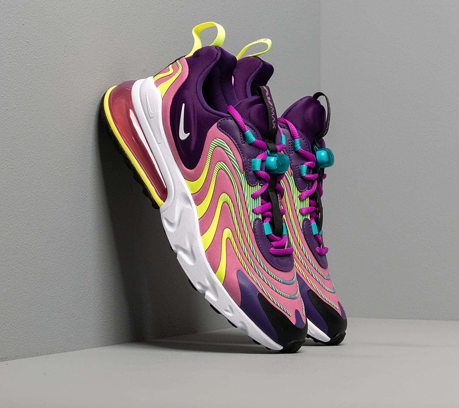 Nike W Air Max 270 React Eng Eggplant/ White-Magic Flamingo
