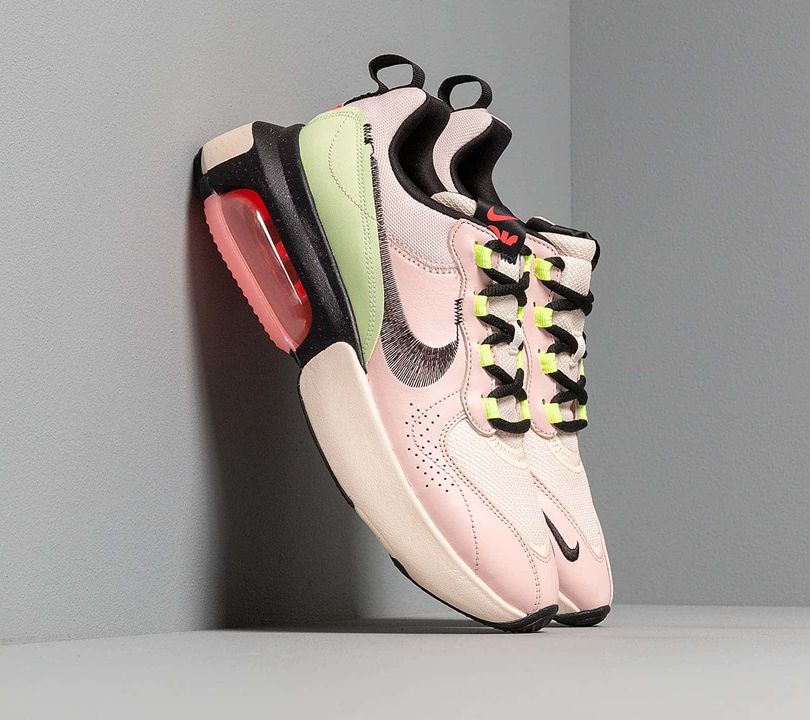 Nike W Air Max Verona QS Guava Ice/ Black-Barely Volt-Crimson Tint