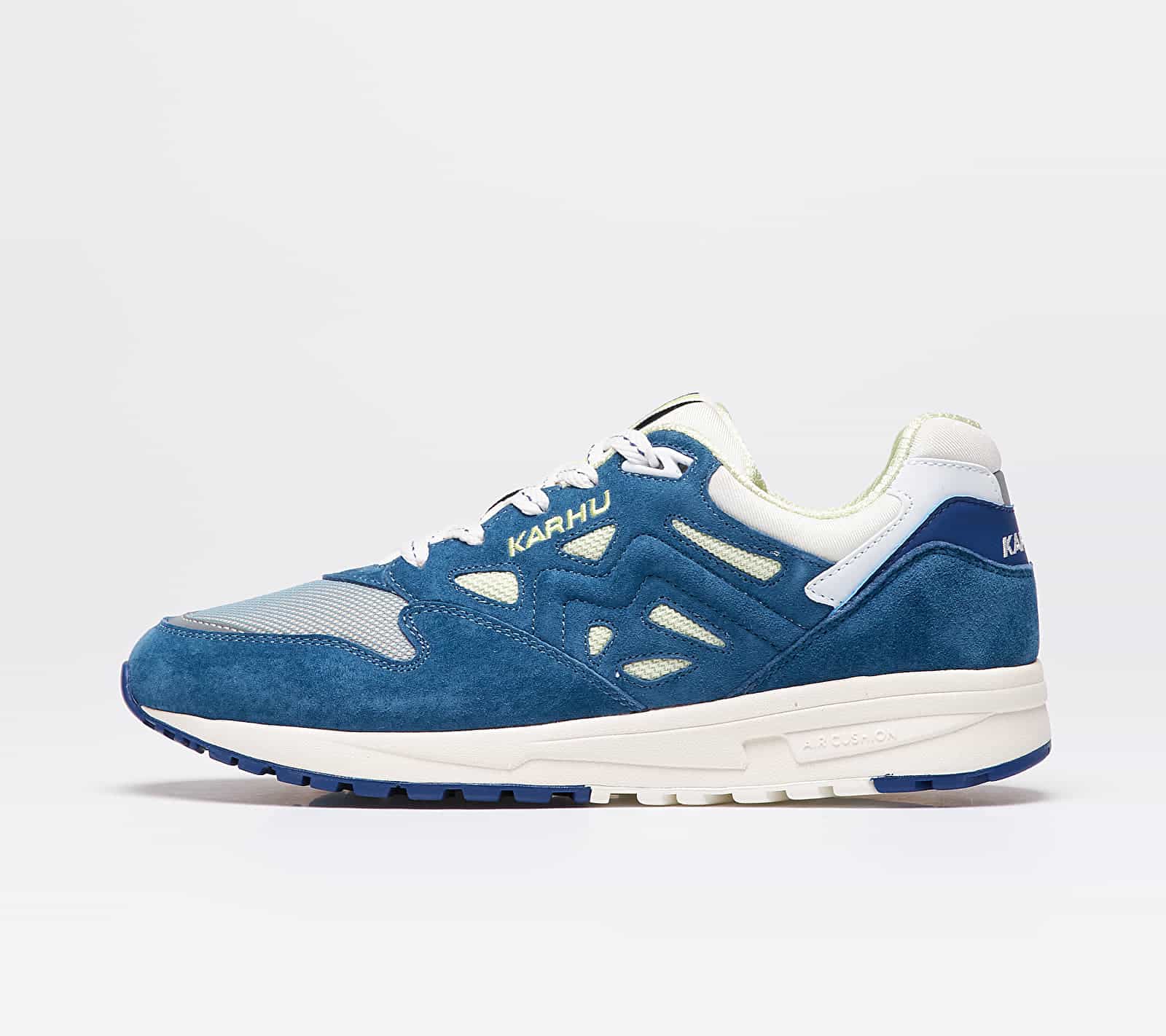 Karhu Legacy 96 Stellar/ Cameo Blue