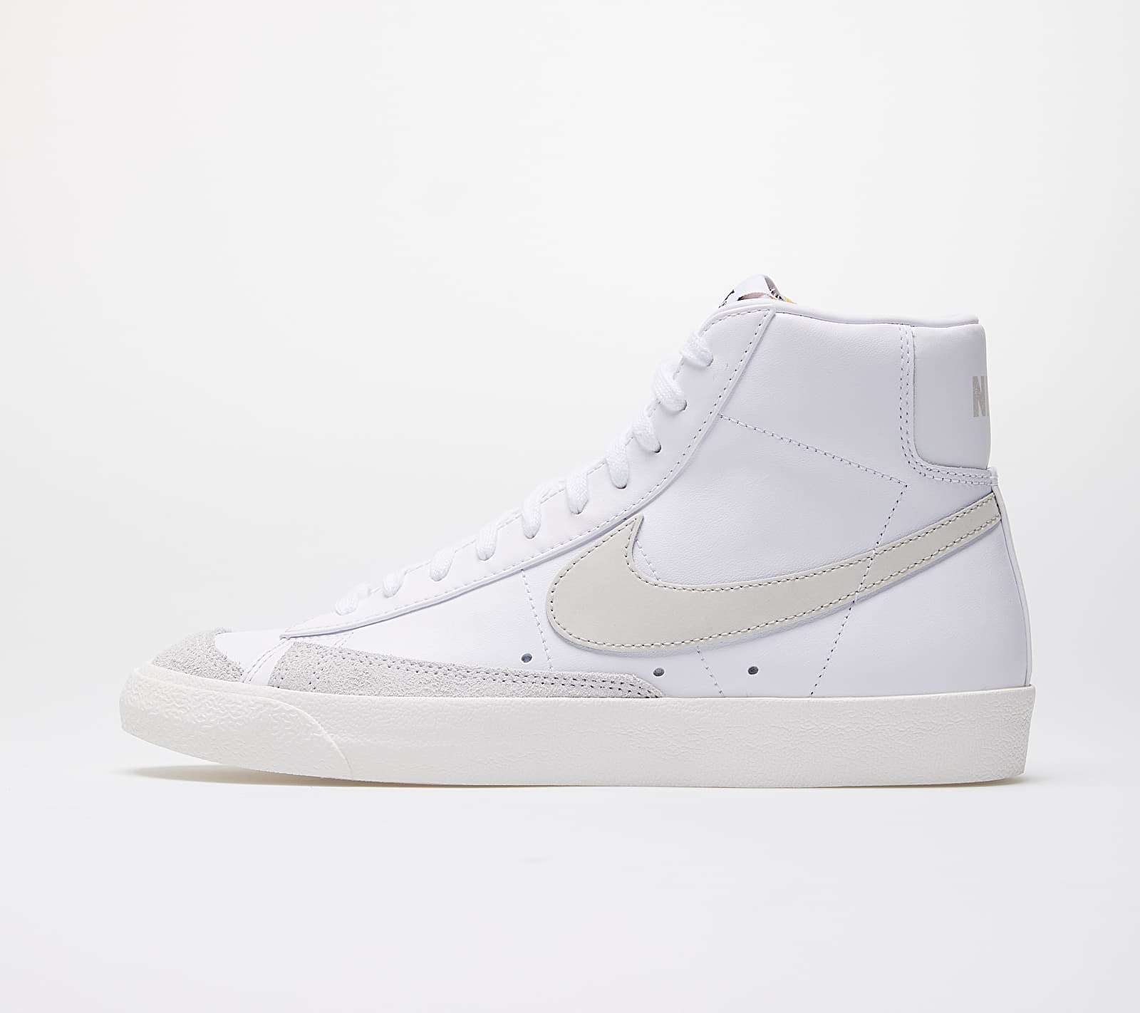 Nike Blazer Mid '77  Vintage White/ Light Bone-Sail