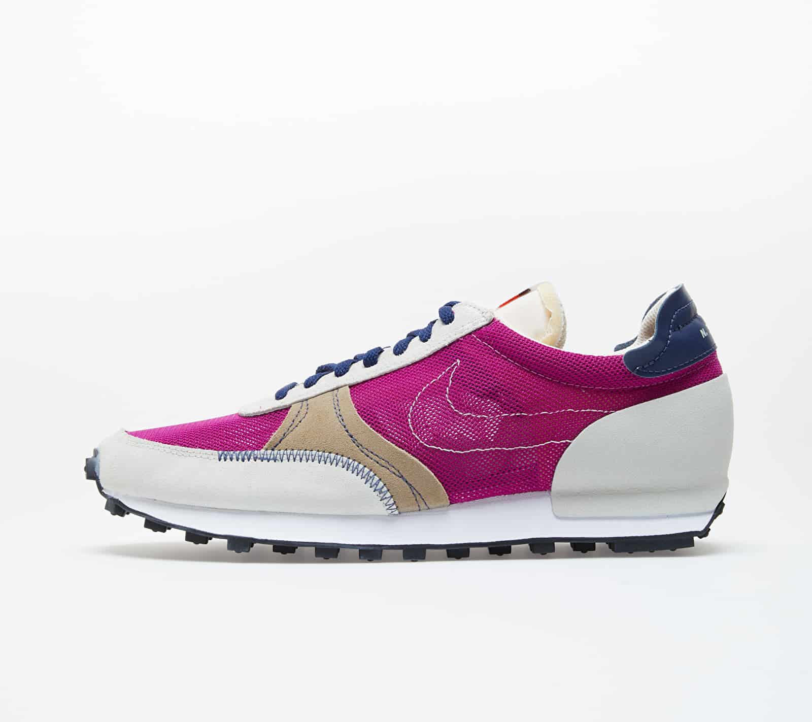 Nike Daybreak-Type Cactus Flower/ Light Bone-Midnight Navy