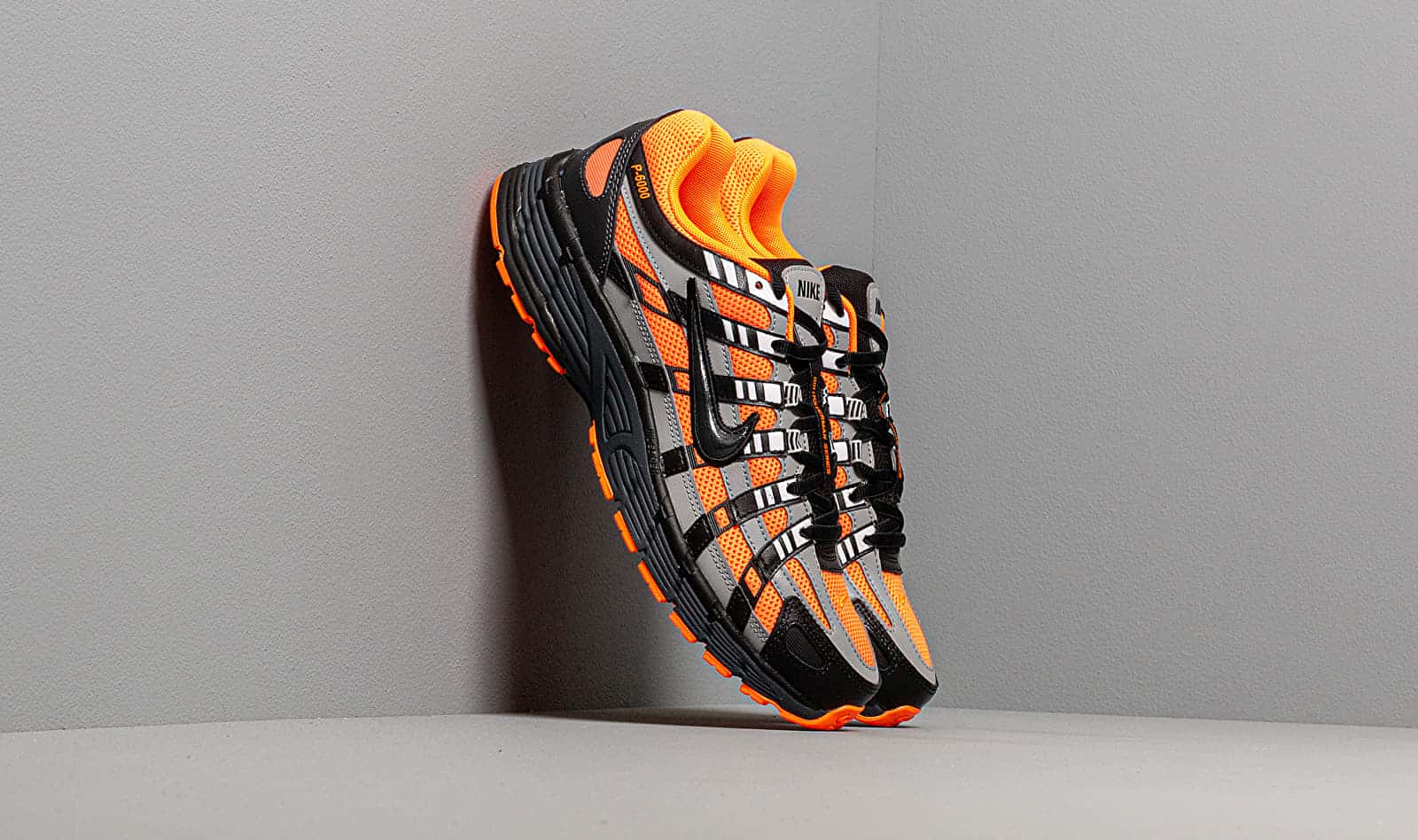 Nike P-6000 Total Orange/ Black-Anthracite-Flt Silver CD6404-800