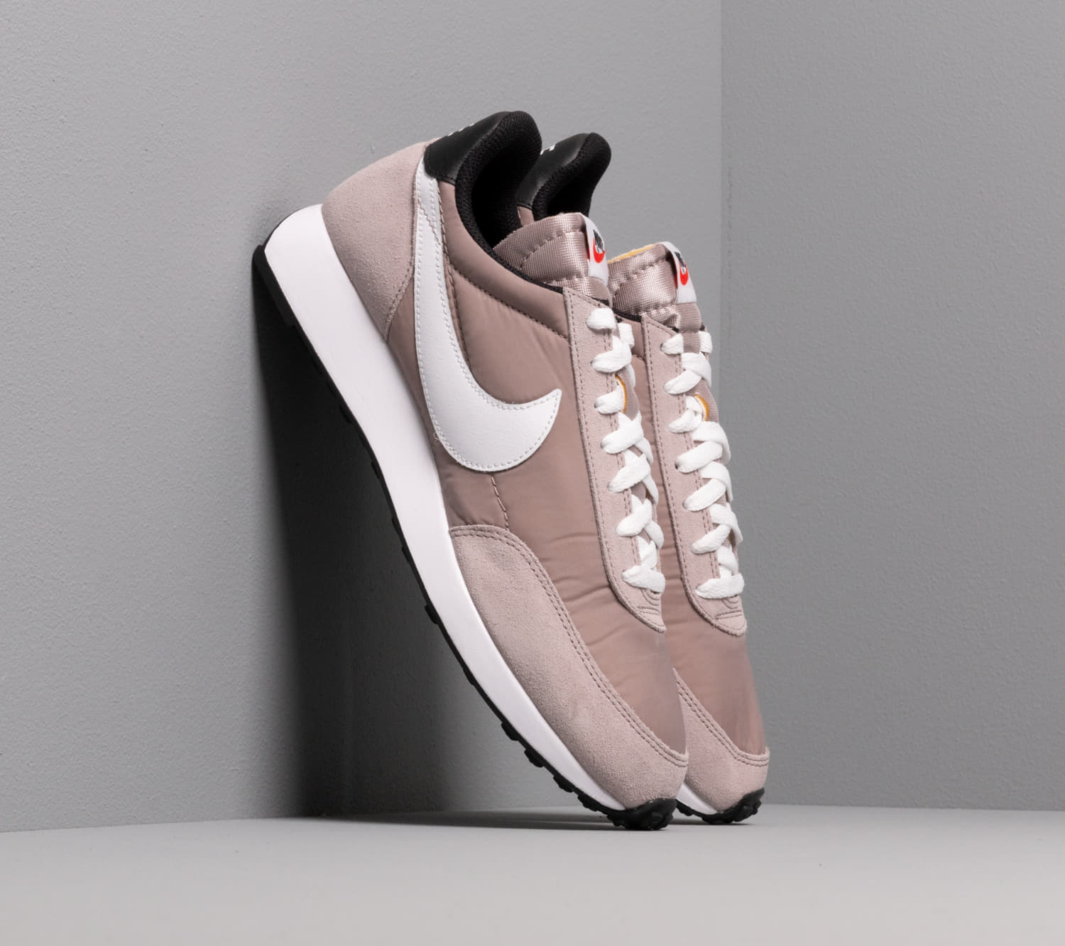 Nike Air Tailwind 79 Pumice/ White-Black-Team Orange 487754-203