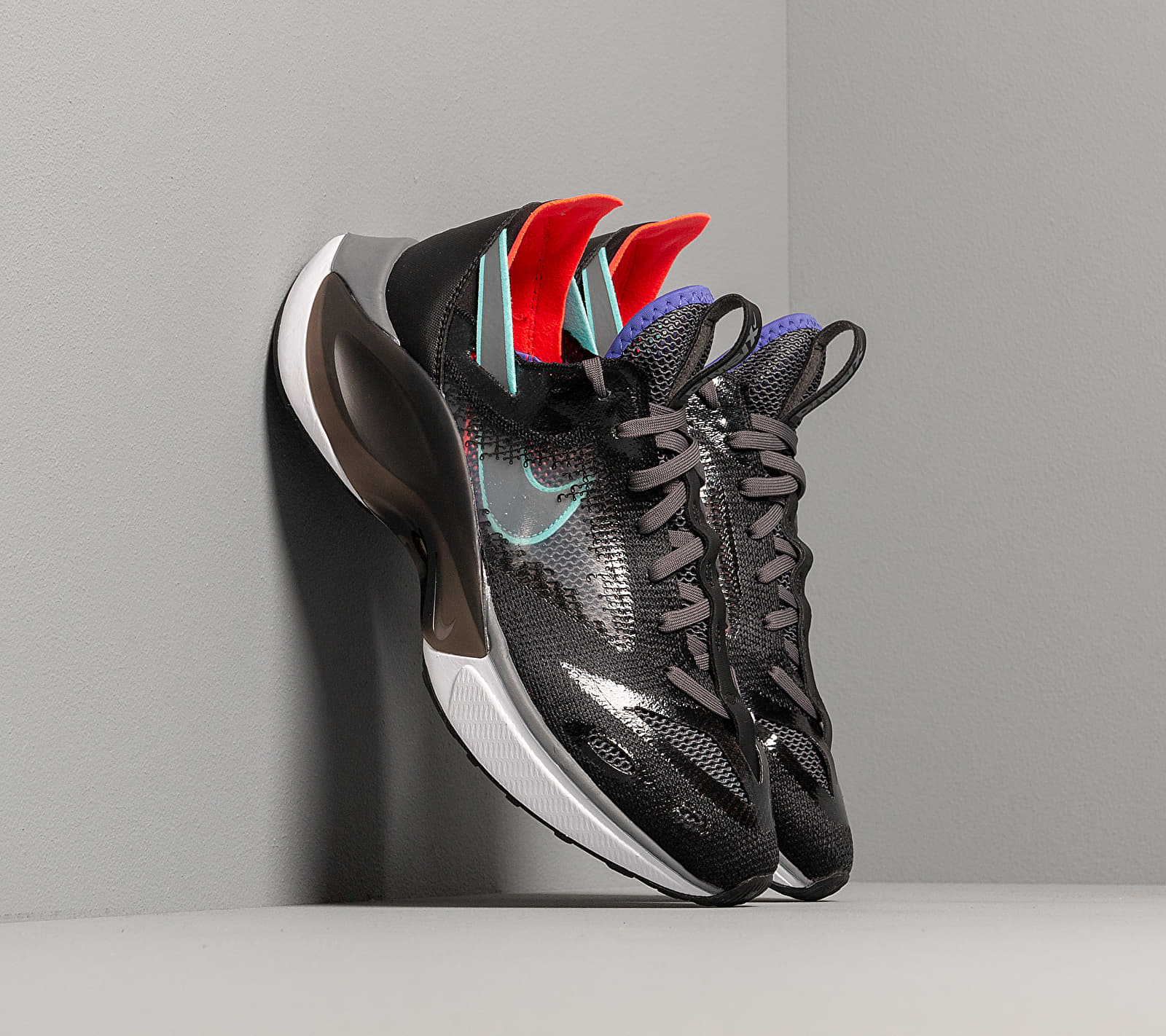 Nike N110 D/MS/X Black/ Dark Grey-Red Orbit-Rush Violet AT5405-004