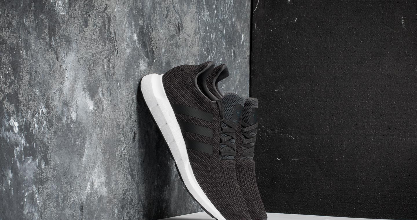 adidas Swift Run Carbon/ Core Black/ Mgreyh CQ2114