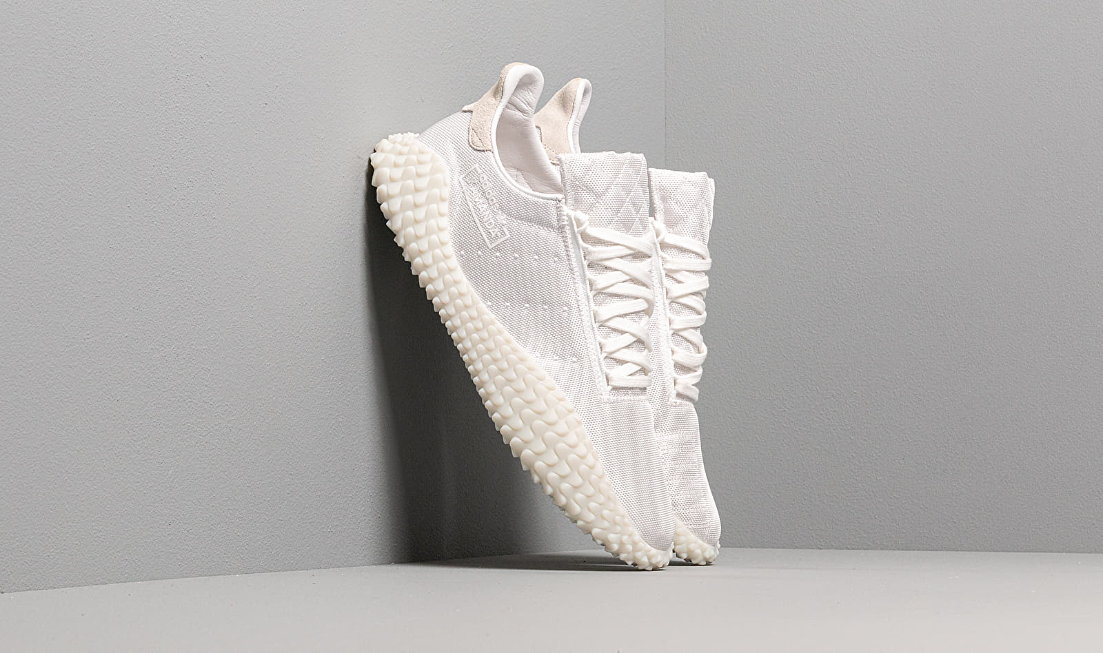 adidas Kamanda Ftw White/ Ftw White/ Raw White EE5647
