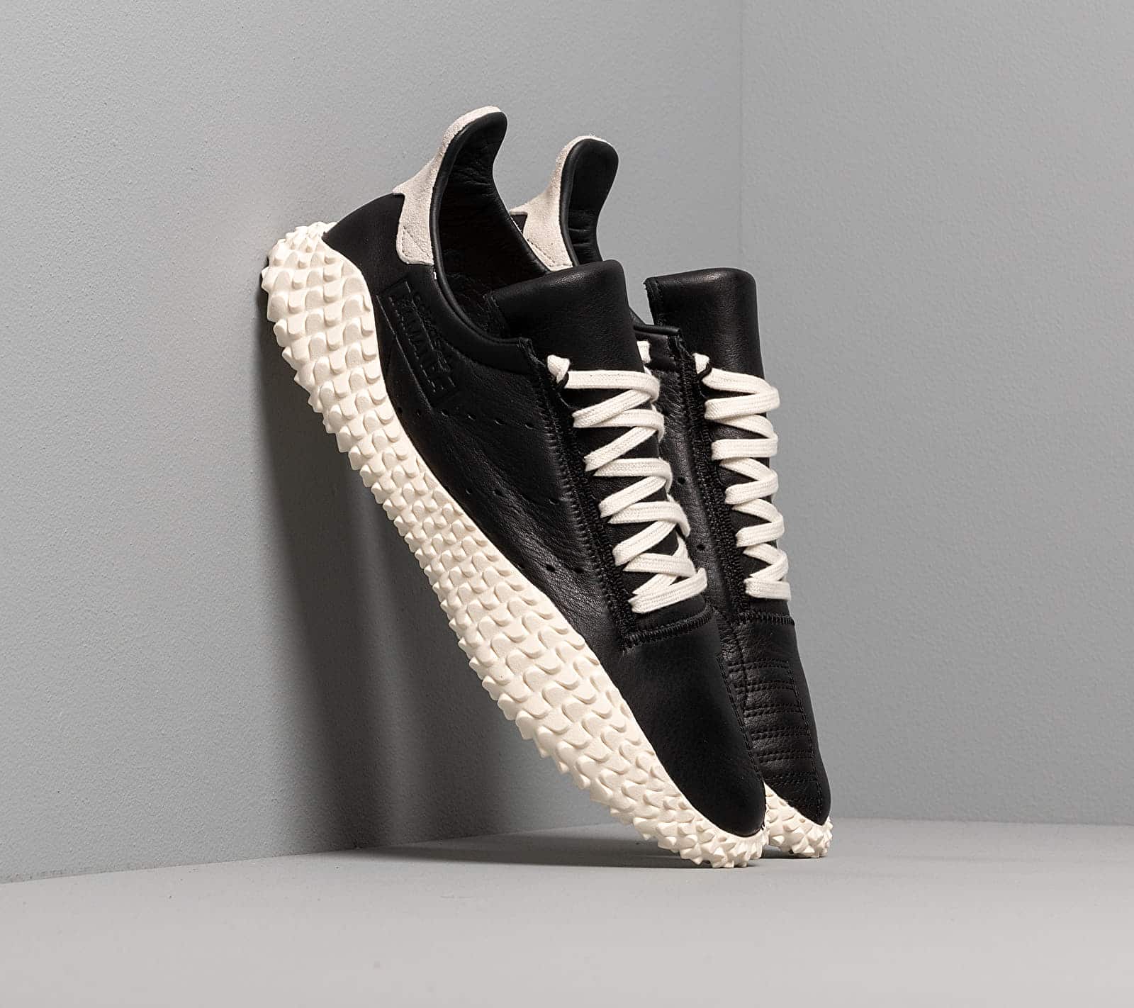 adidas Kamanda Core Black/ Off White/ Blue EE5650