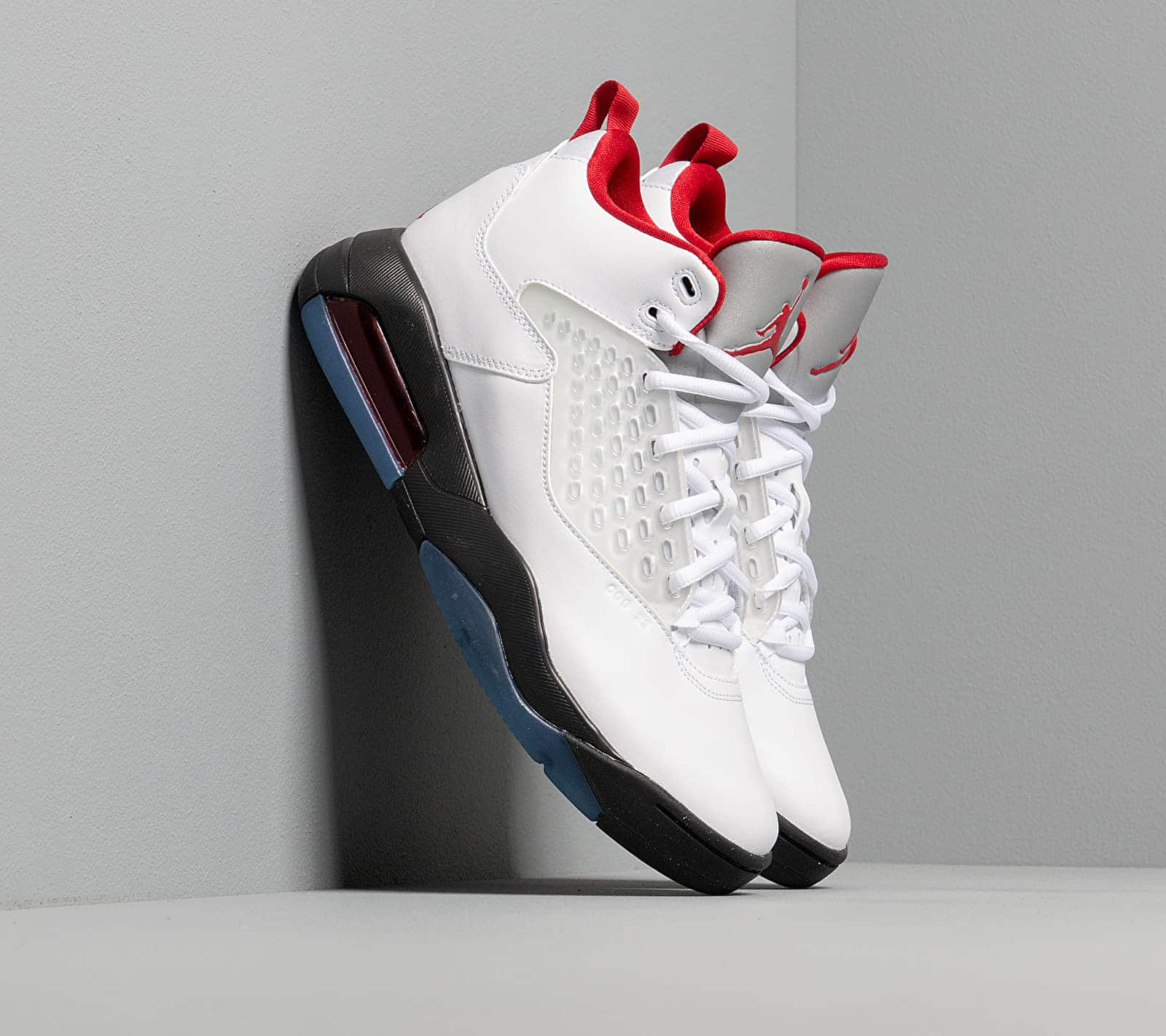 Jordan Maxin 200 White/ Gym Red-Black-Reflect Silver CD6107-100