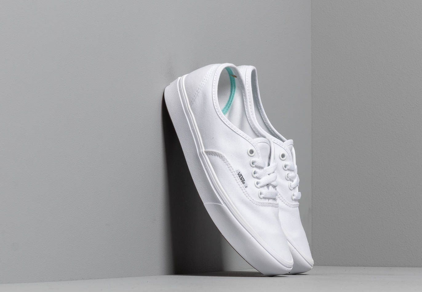 Vans ComfyCush Authentic (Classic) True White/ True VN0A3WM7VNG1