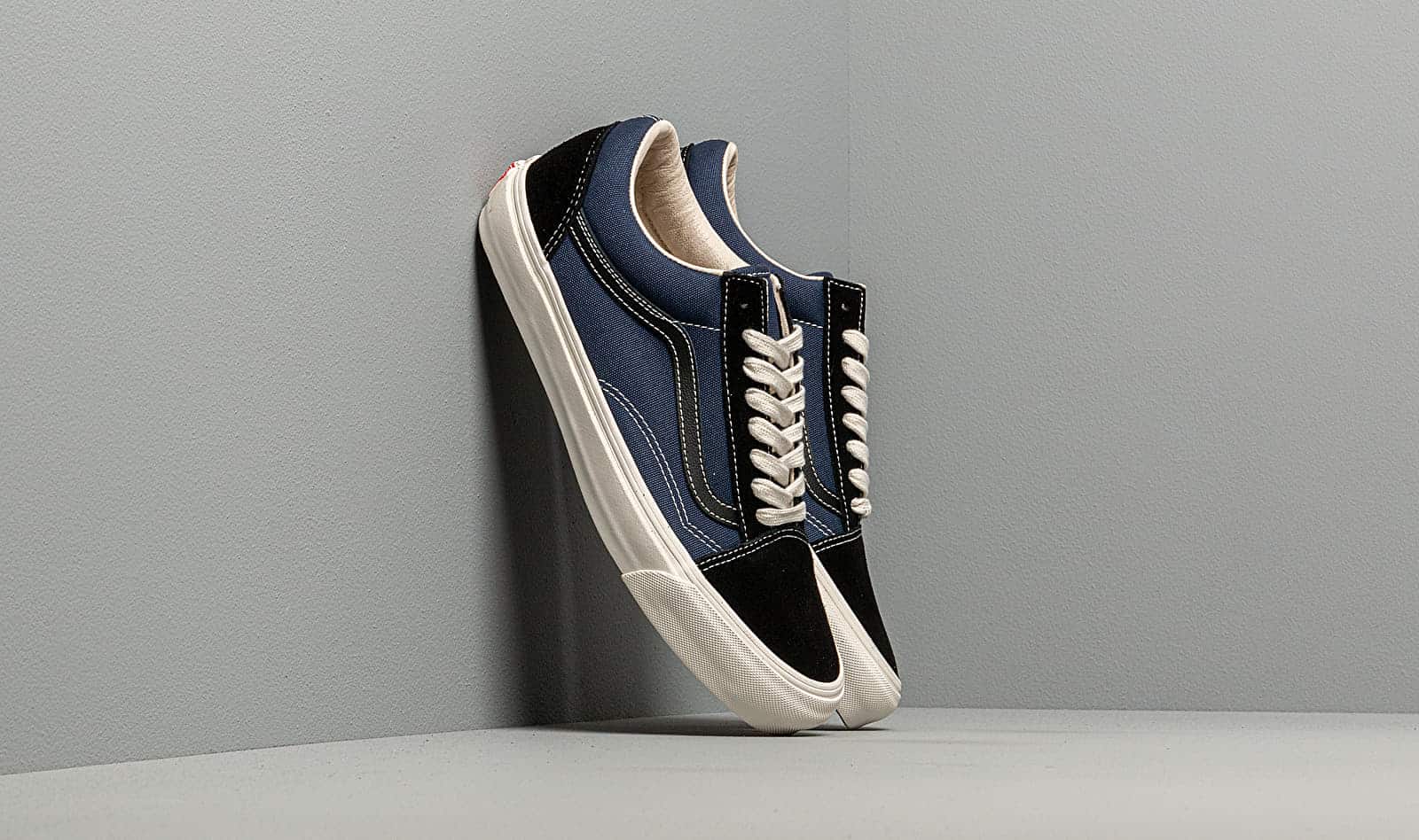 Vans OG Old Skool LX (Suede/ Canvas) Black/ Navy VN0A38FWVYY1