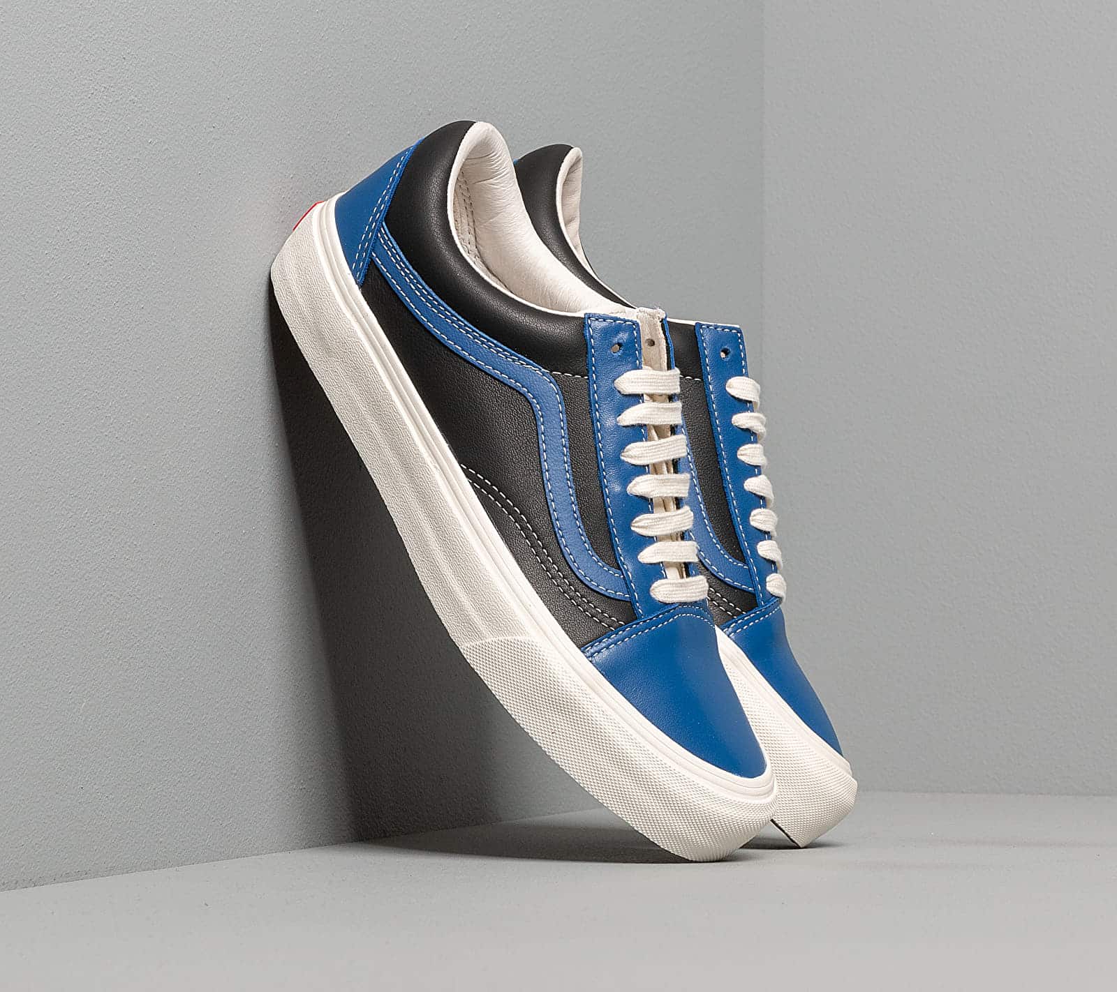 Vans Old Skool Vlt LX (Leather) True Blue/ Marshmallow VN0A4BVFXG21