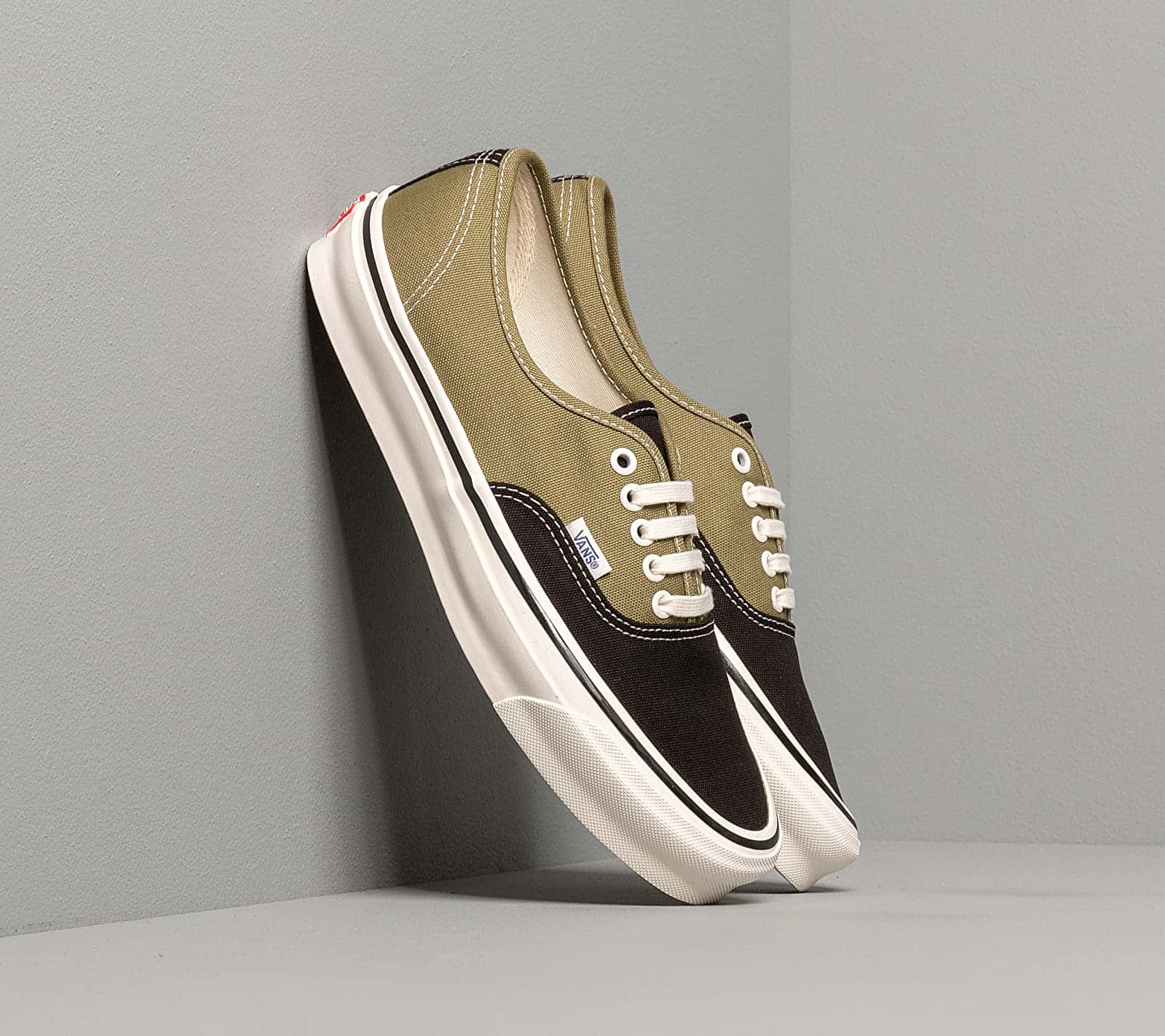 Vans OG Authentic LX (OG) Black/ Lizard VN0A4BV9XBZ1