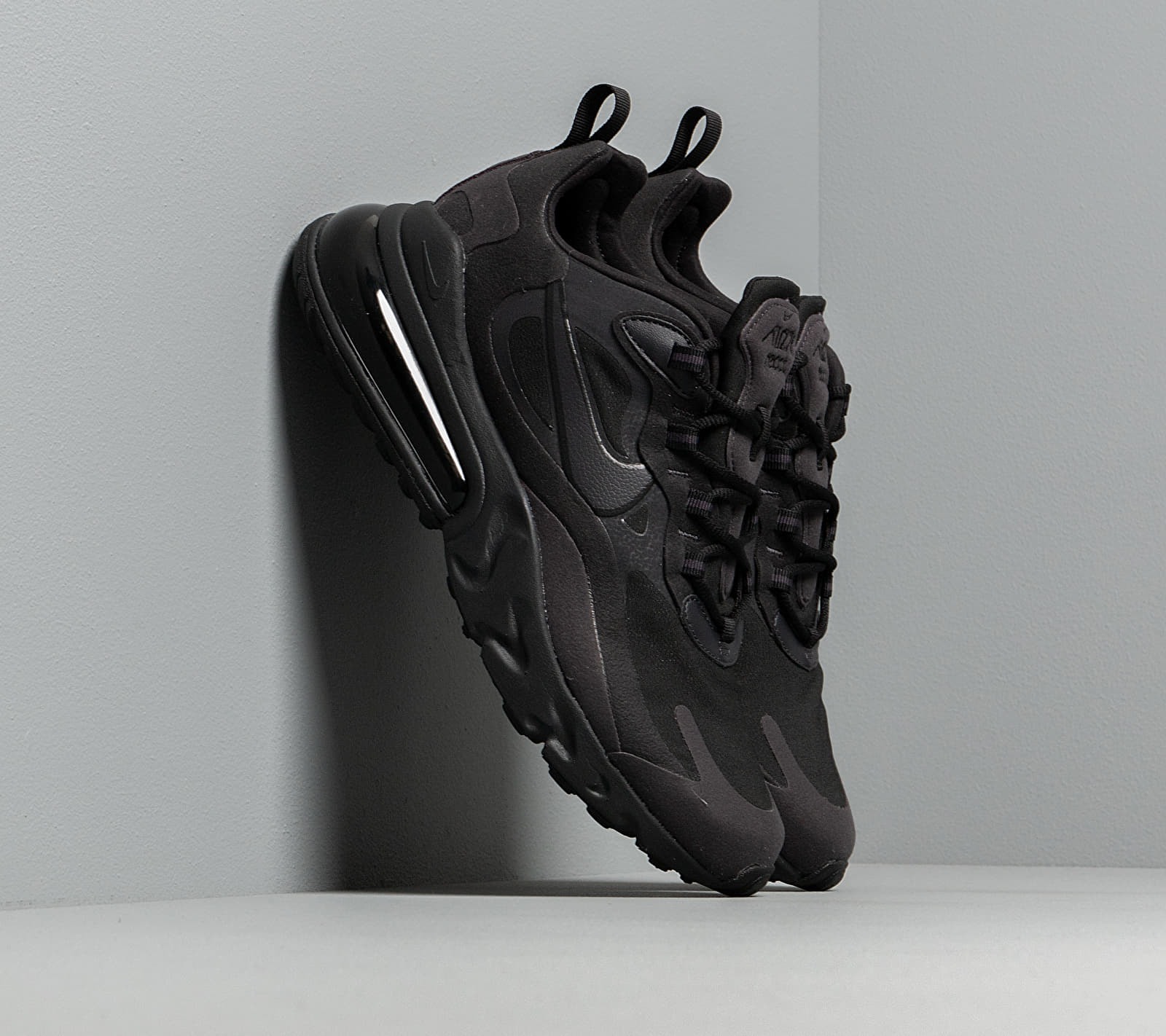 Nike Air Max 270 React Black/ Oil Grey-Oil Grey-Black CI3866-003