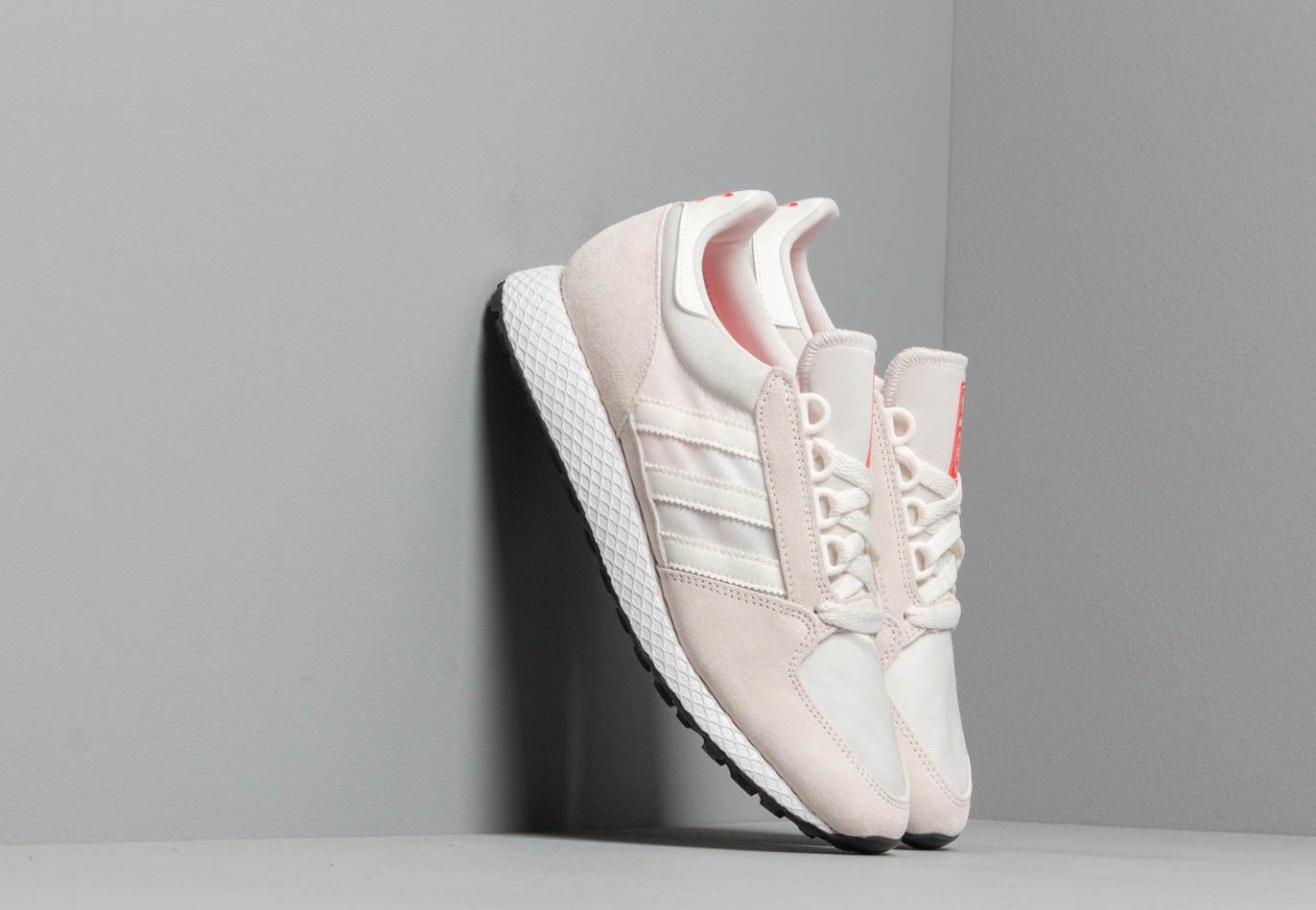 adidas Forest Grove W Cloud White/ Cloud White/ Shock Red CM8418
