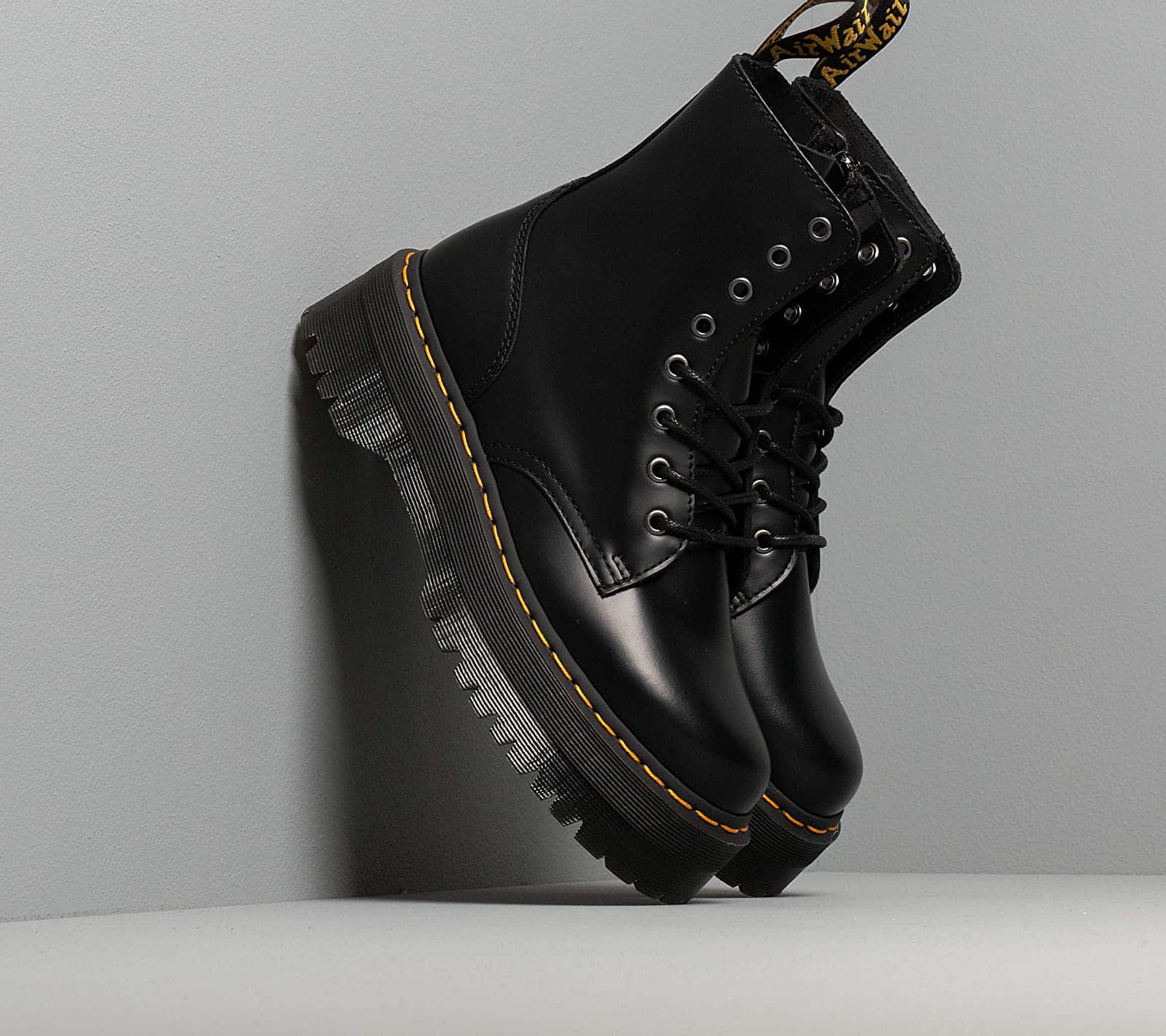 Dr. Martens Jadon Polished Smooth Black 15265001