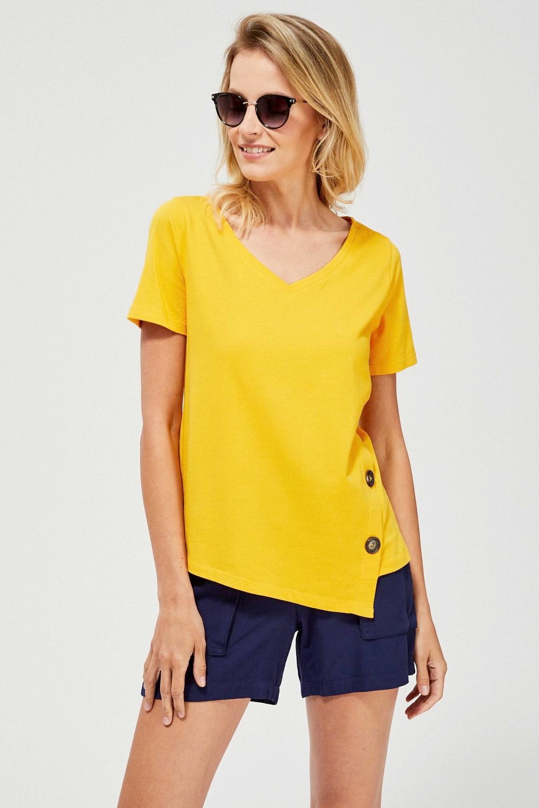 Moodo asymetrické žluté tričko s knoflíky