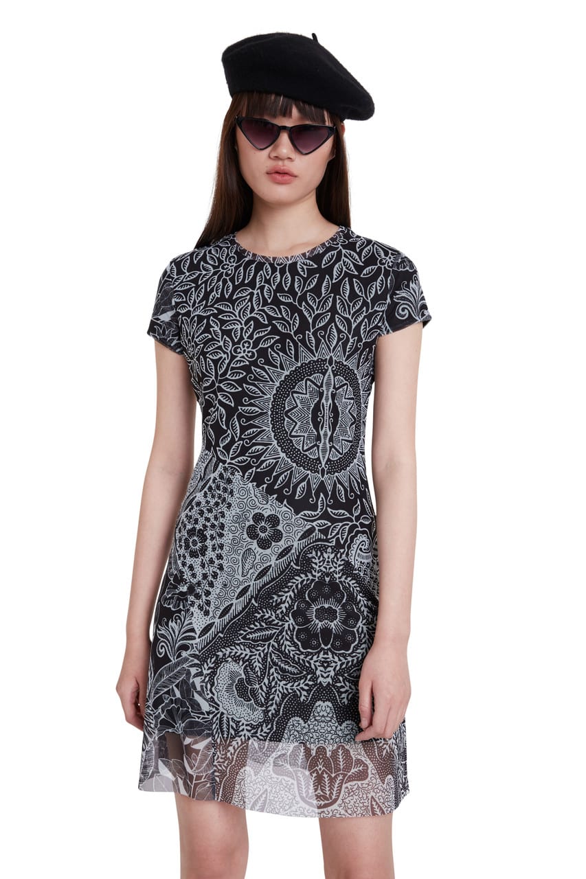 Desigual černé šaty Vest Paris