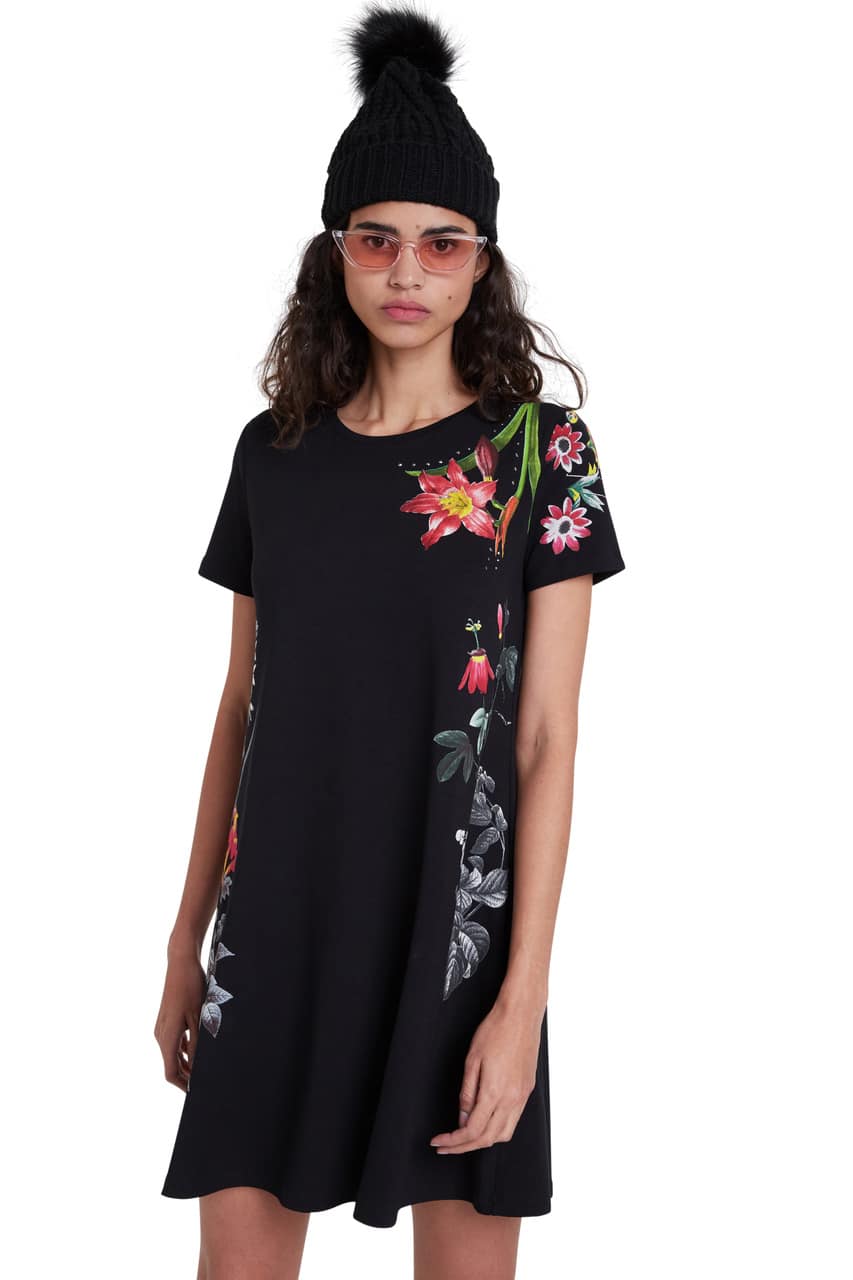 Desigual černé šaty Vest Caroline s barevným potiskem