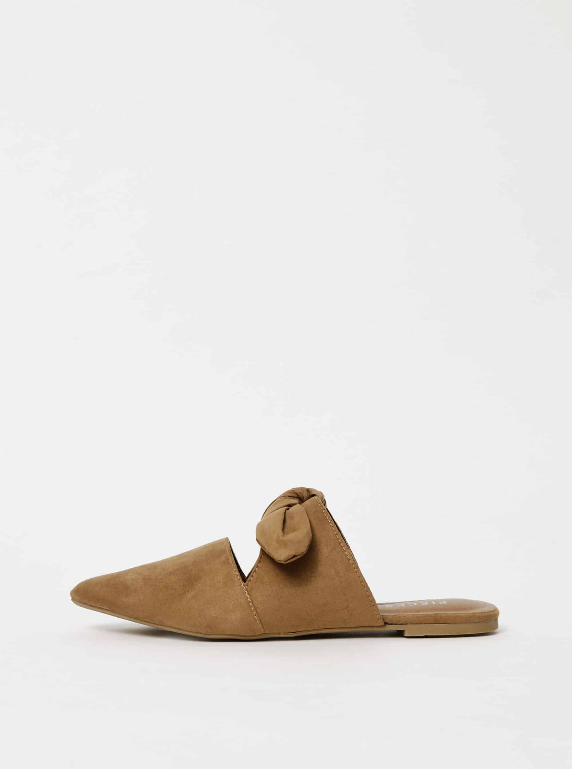 Pieces hnědé semišové pantofle Naya