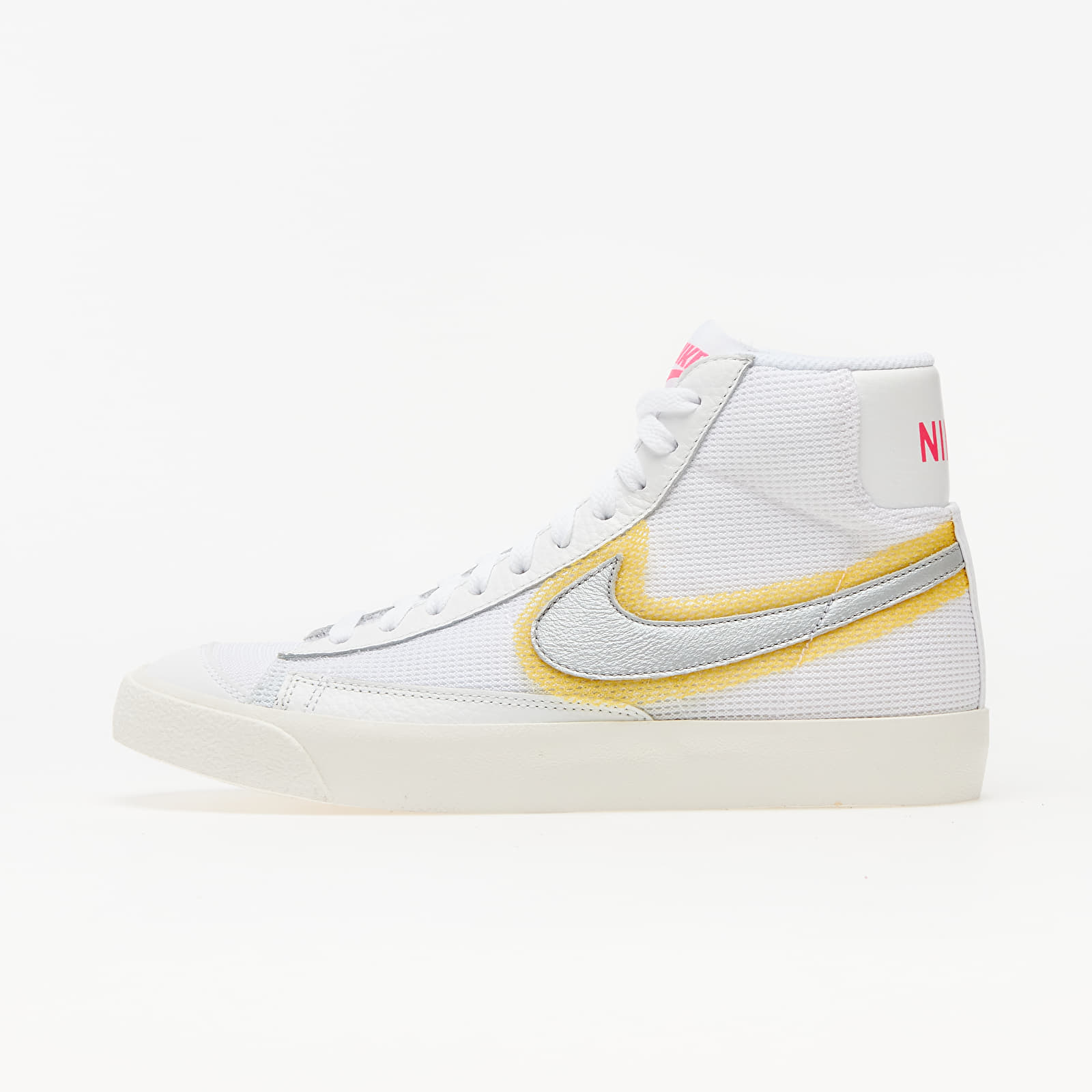 Nike Blazer Mid Vintage '77 White/ Metallic Silver-University Gold CZ8105-100