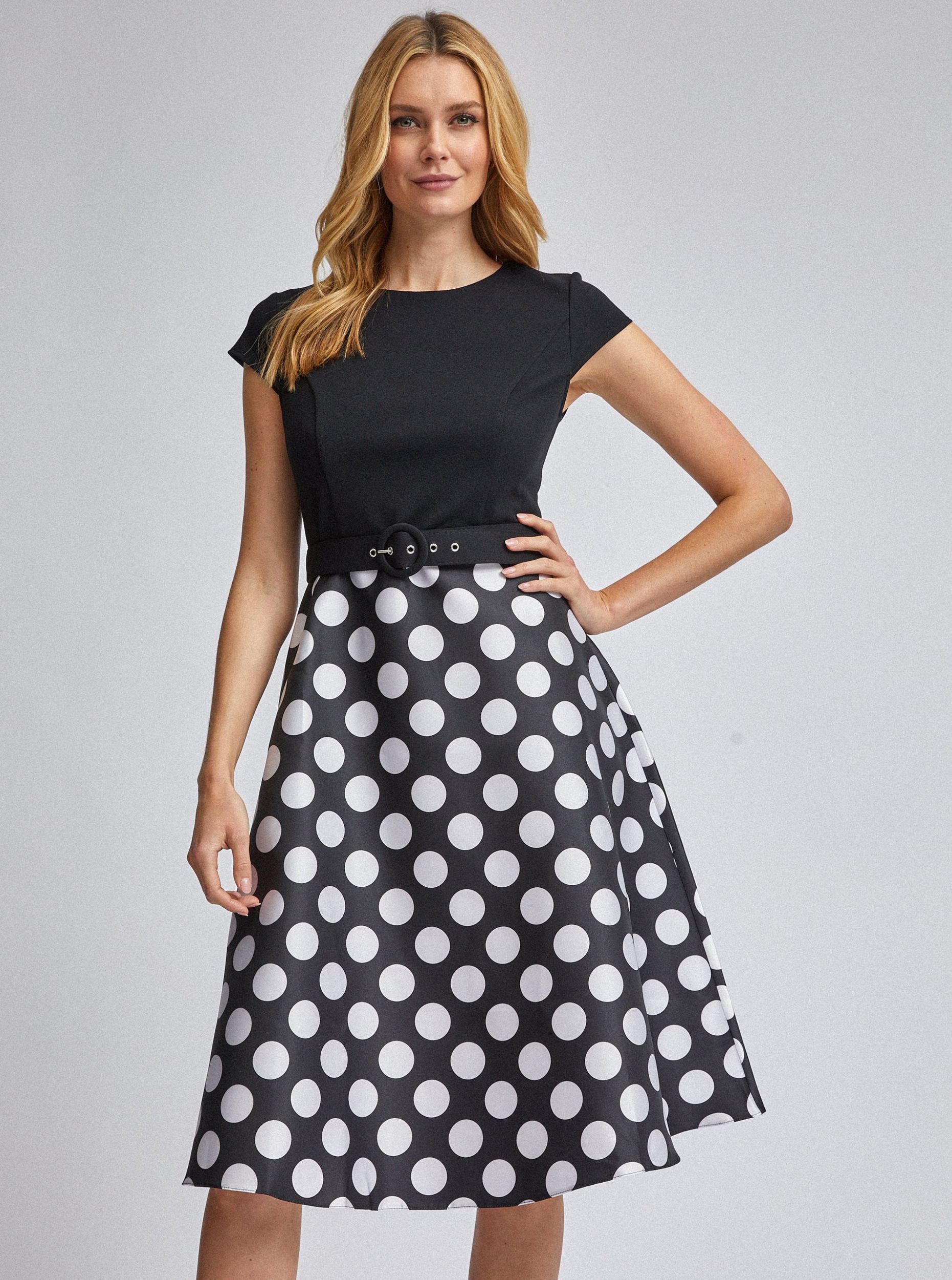 Černé puntíkované šaty Dorothy Perkins