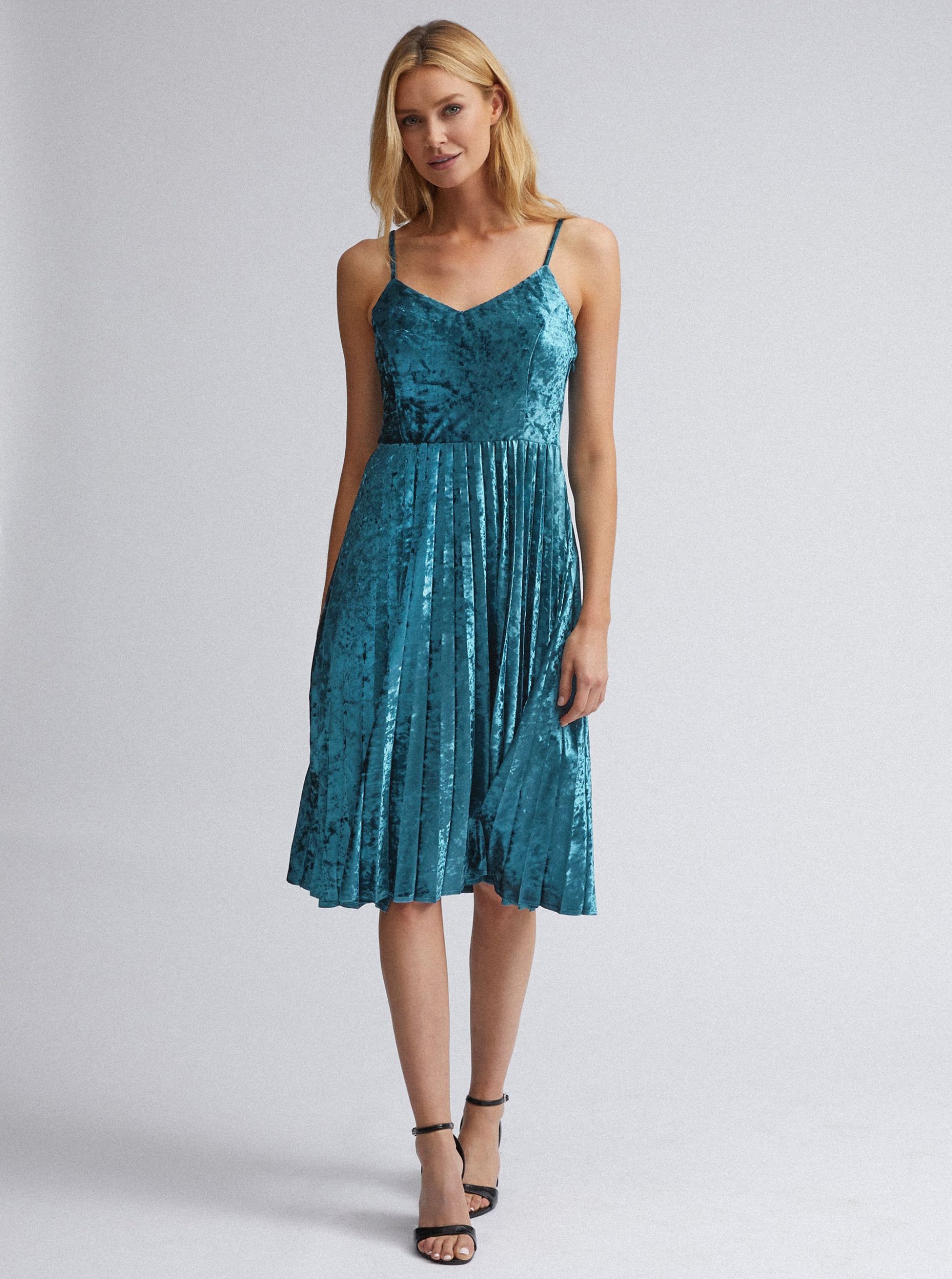 Modré sametové šaty s plisovanou sukní Dorothy Perkins