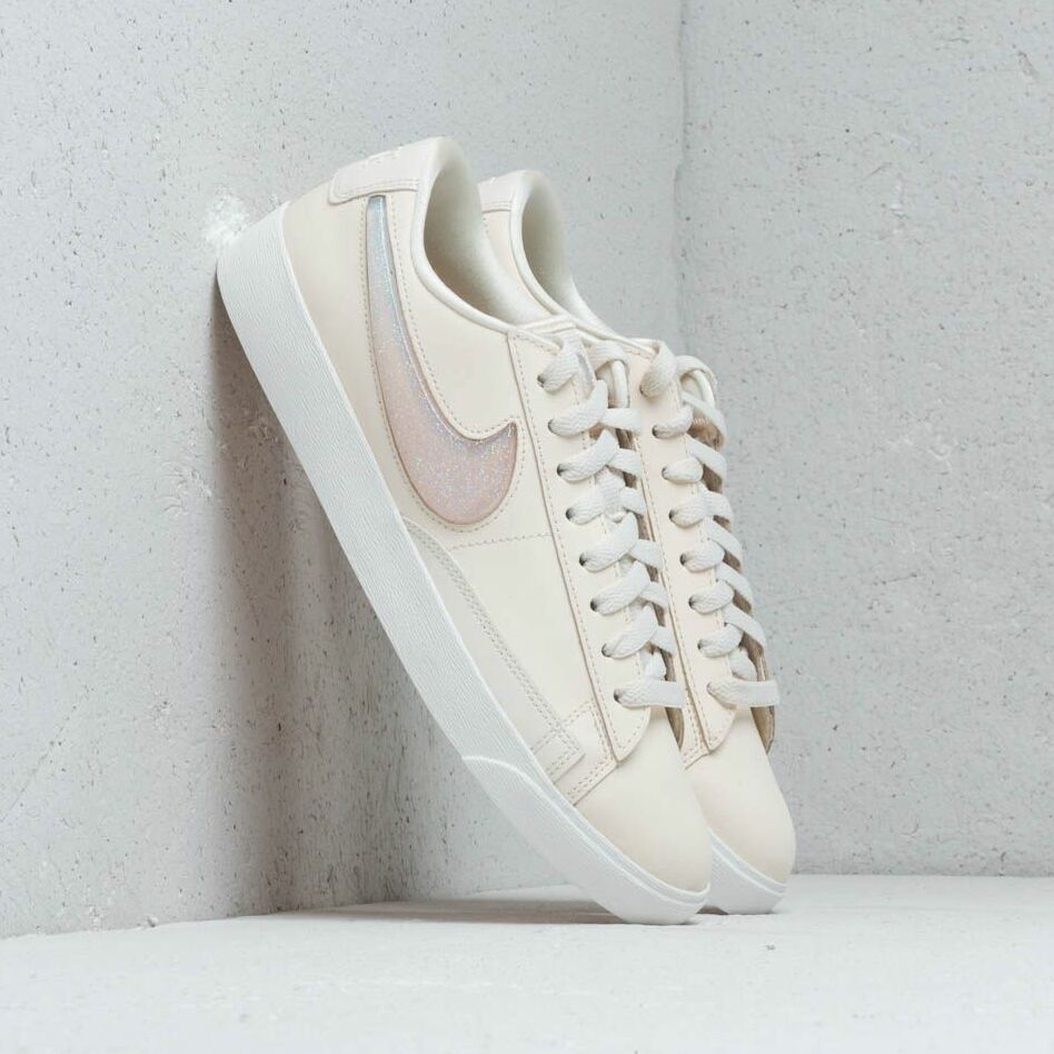 Nike W Blazer Low LX Pale Ivory/ Guava Ice-Summit White AV9371-100