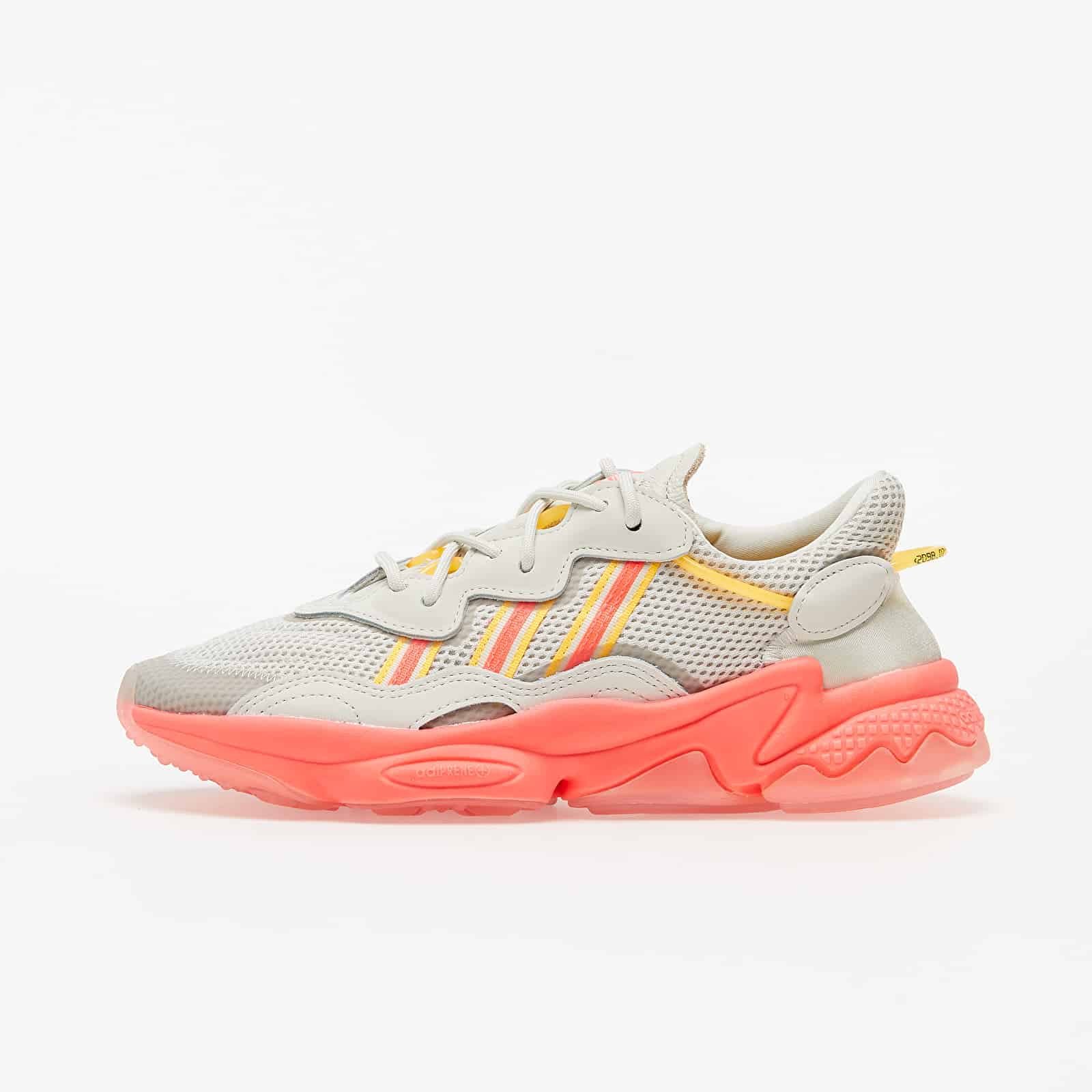 adidas Ozweego W Talc/ Signature Pink/ Solid Gold FV9747