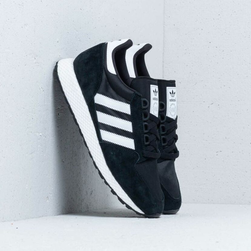 adidas Forest Grove Core Black/ Ftw White/ Core Black B41550