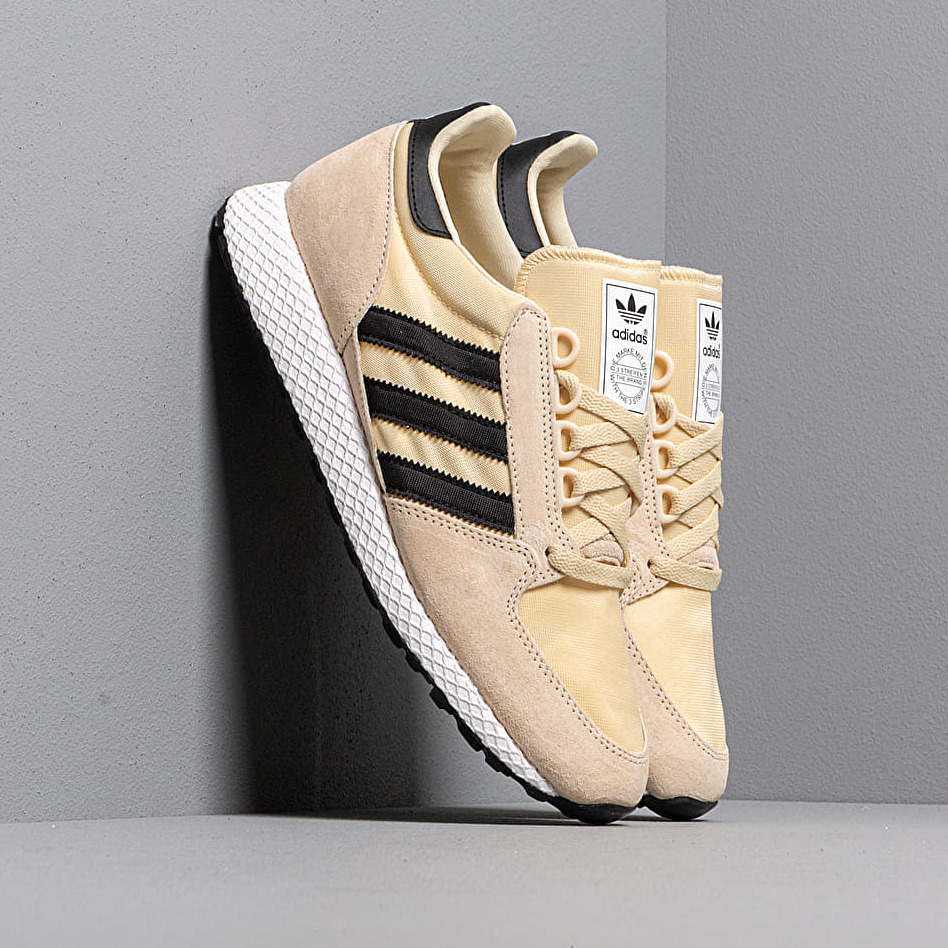 adidas FOREST GROVE Easy Yellow/ Core Black/ Ftw White CG6137